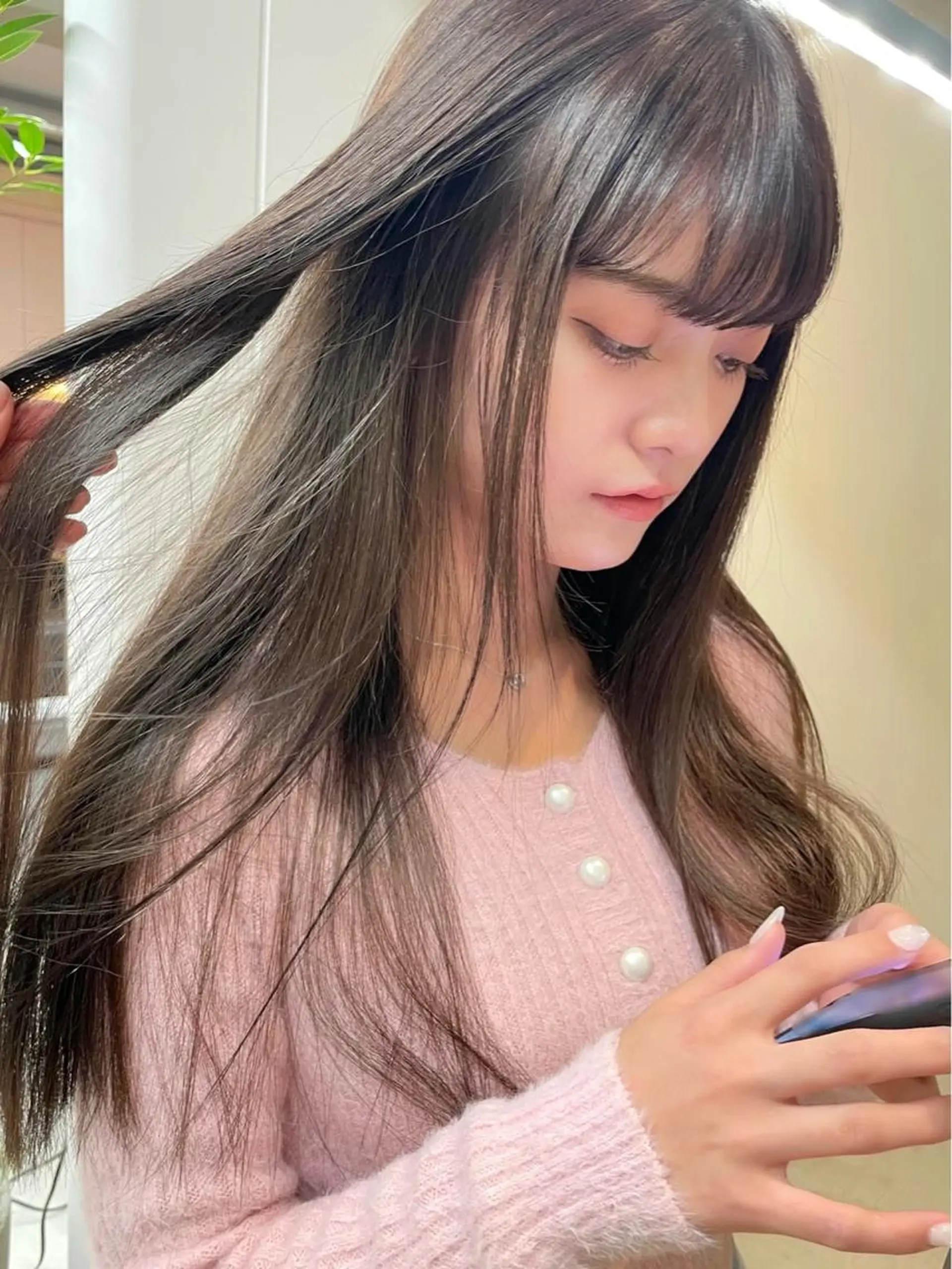 カラー ベージュカラー オリーブベージュ 若月 あやかのヘアスタイル