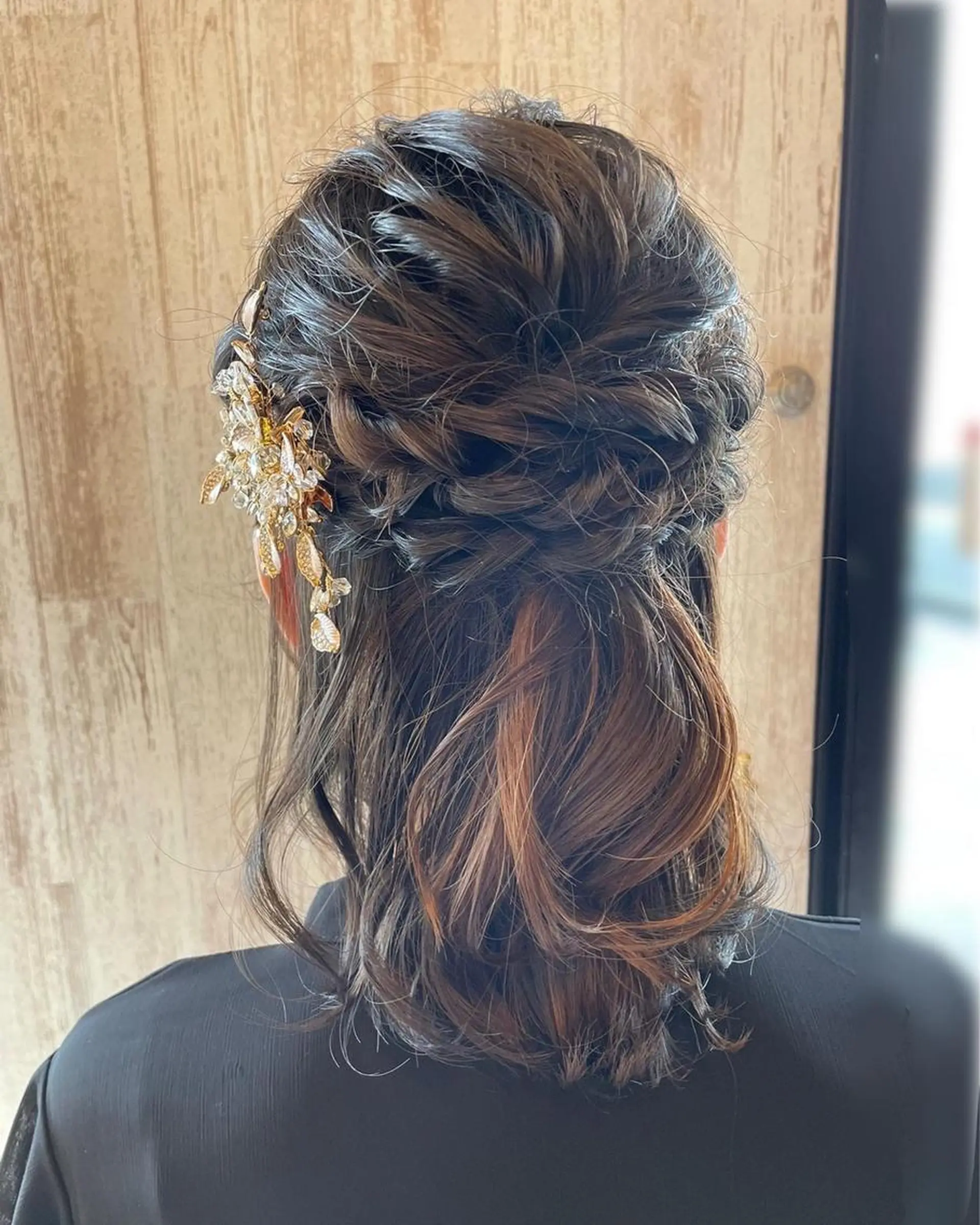 ミディアム ヘアアレンジ 岡村 真子のヘアスタイル