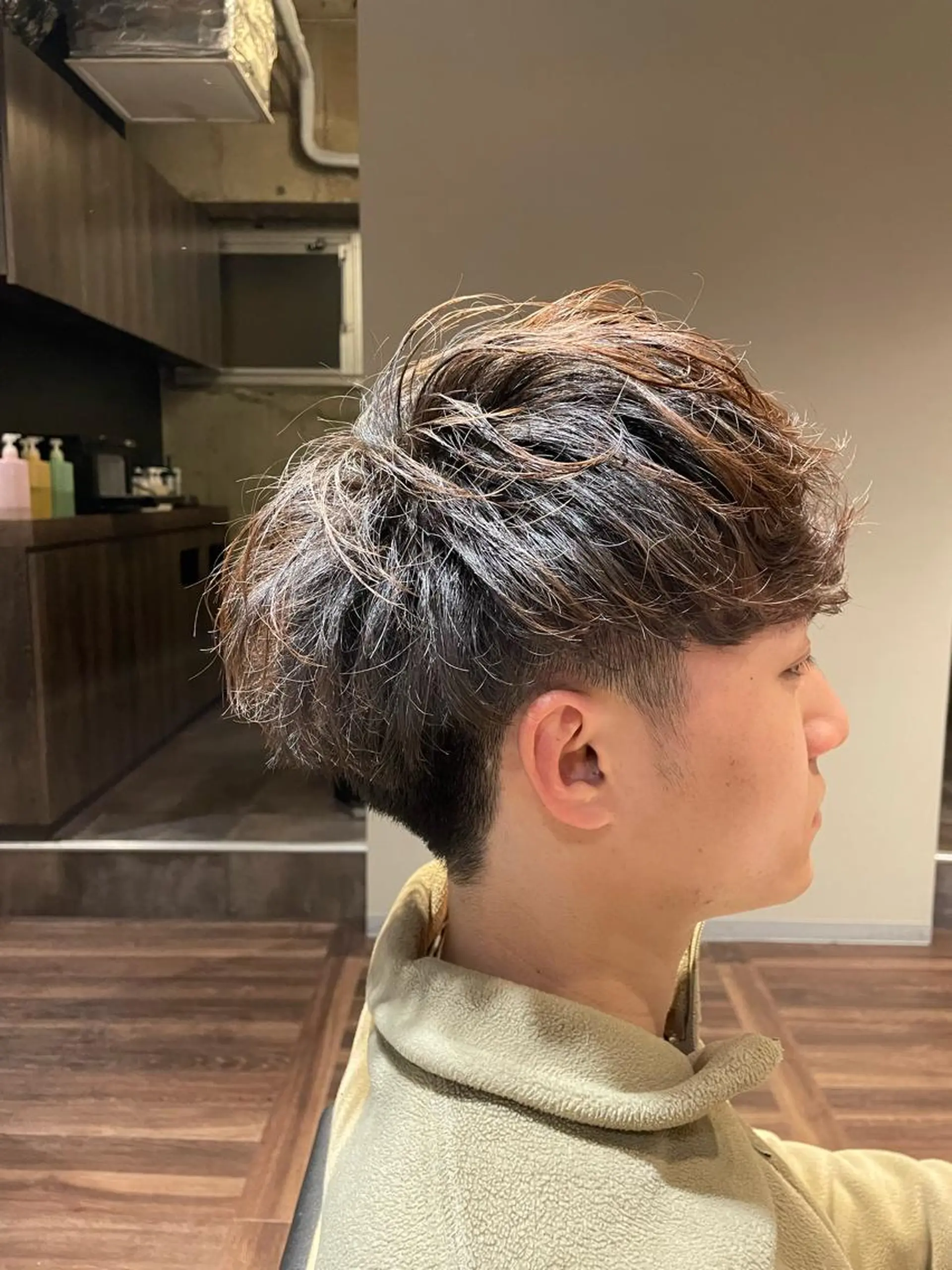 ショート パーマ くせ毛 村上 翔平のヘアスタイル