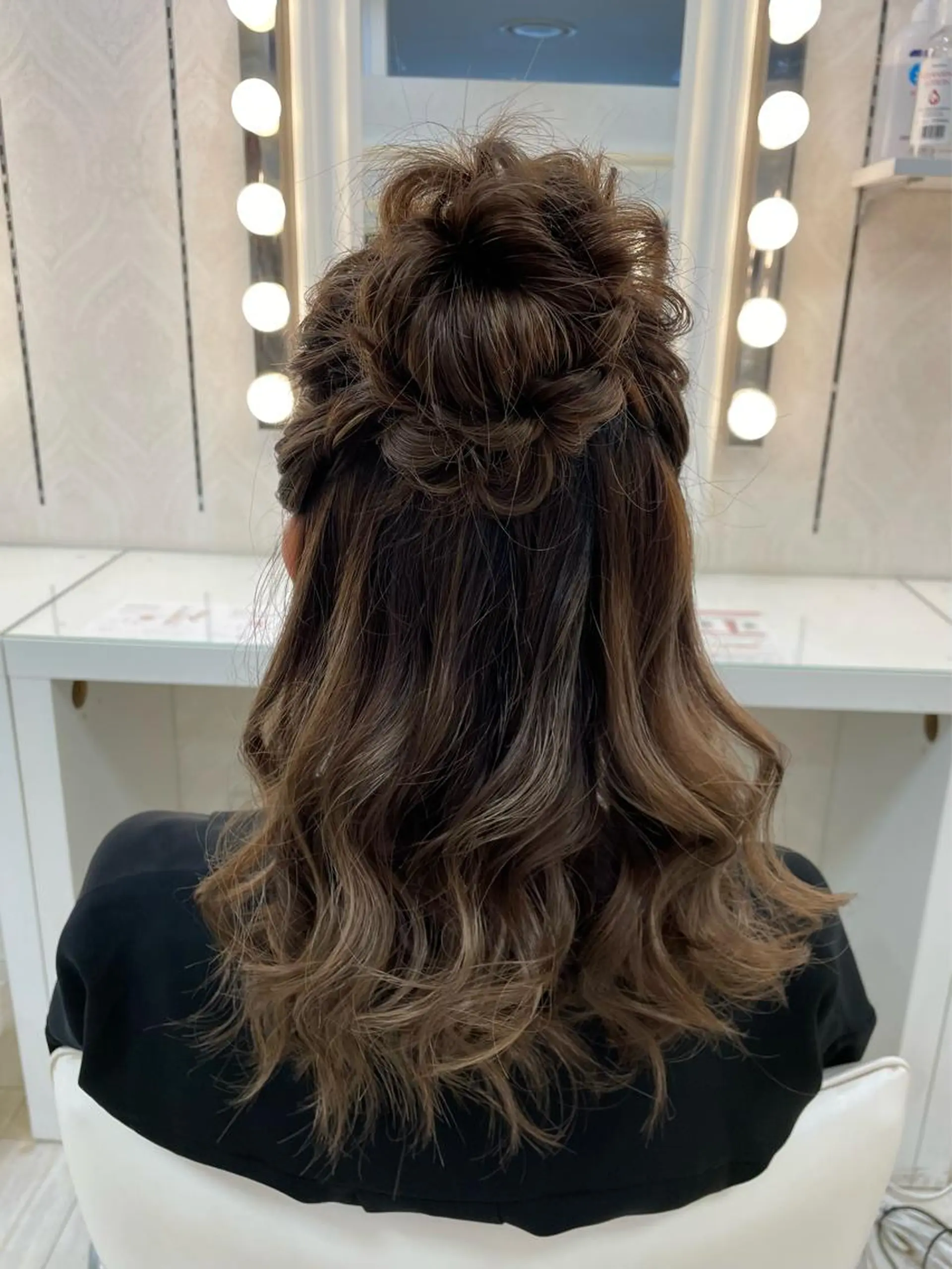 セミロング ヘアアレンジ Hair&make Best Scene所属・Best scene 有楽町店のヘアスタイル