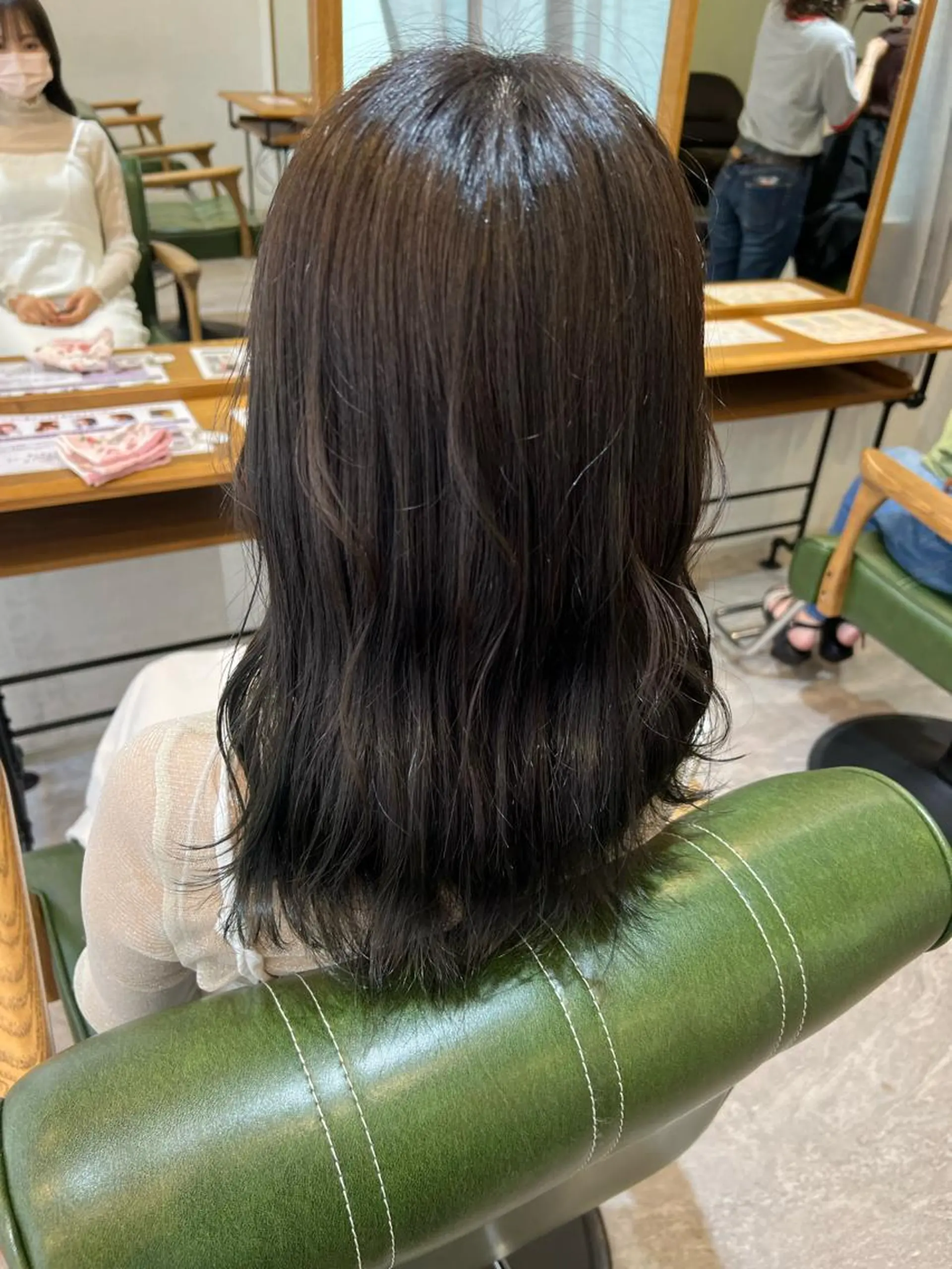 セミロング ulu. amiのヘアスタイル