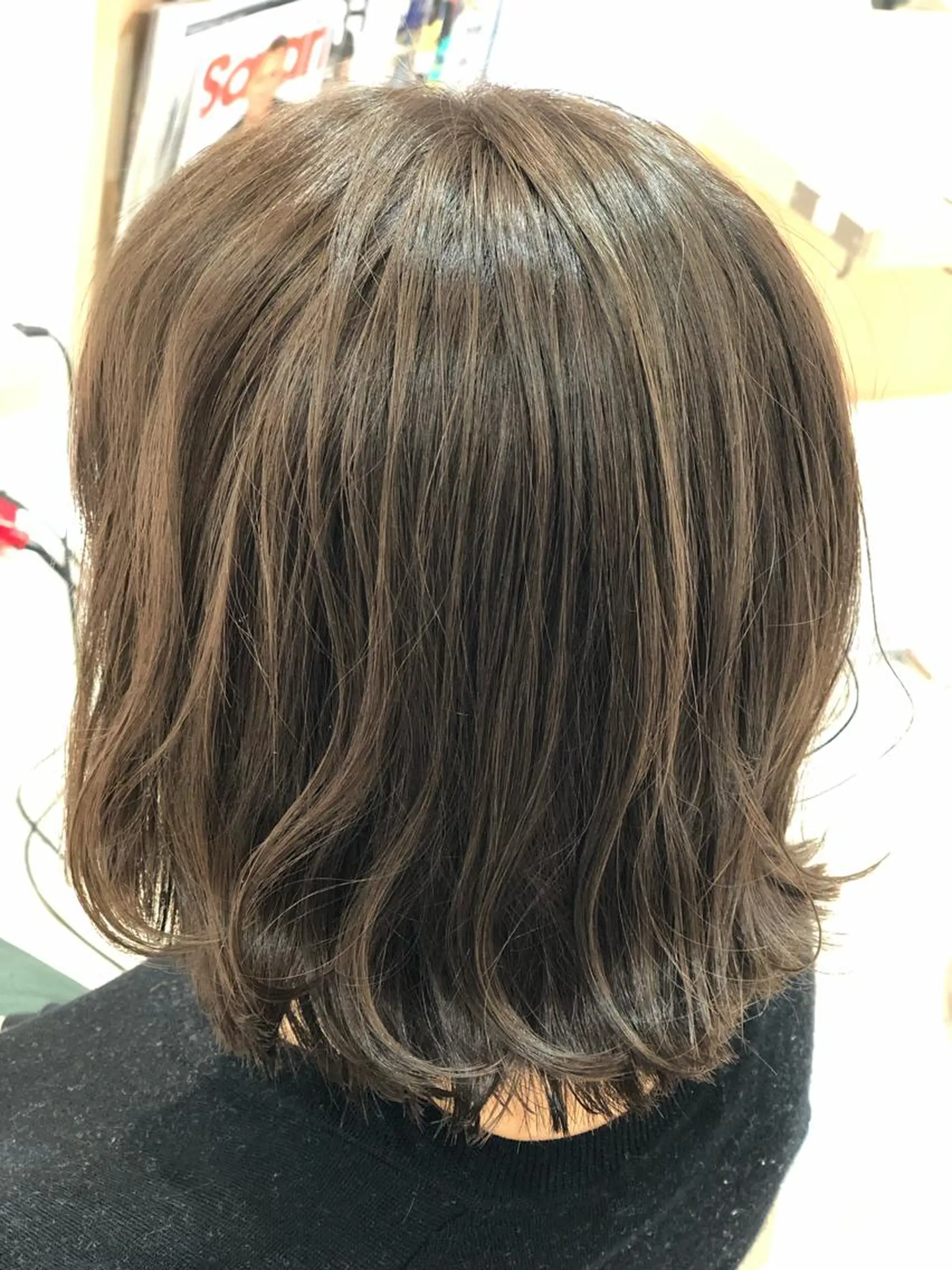 ミディアム 縮毛矯正/髪質改善 継続する美髪のヘアスタイル