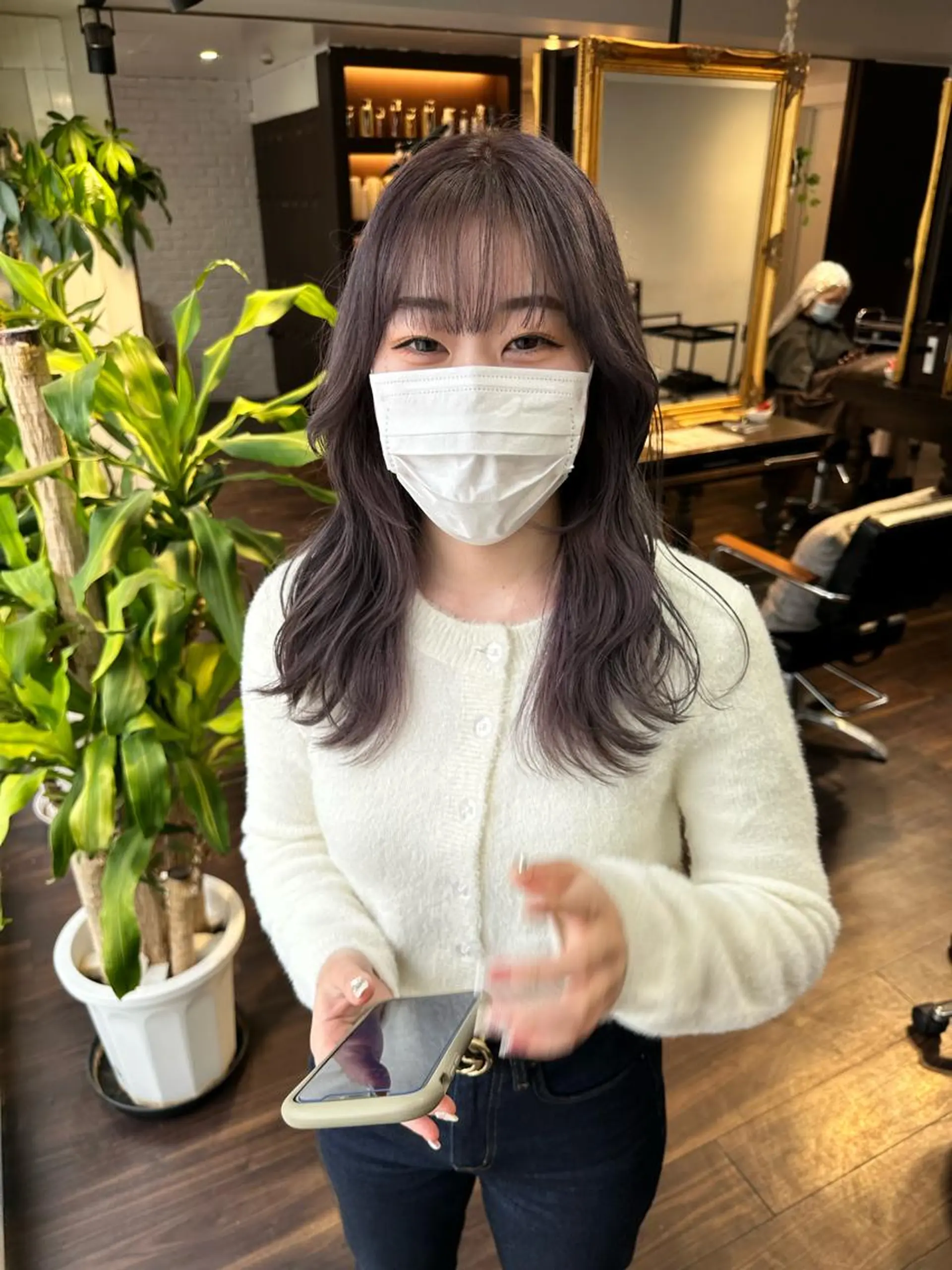 ミディアム カラー アディクシーカラー ブリーチ ケアブリーチ デザインカラー ハイトーンカラー カット ヘアカラー トリートメント ワンホンヘア ケラチン/Kaitoのヘアスタイル