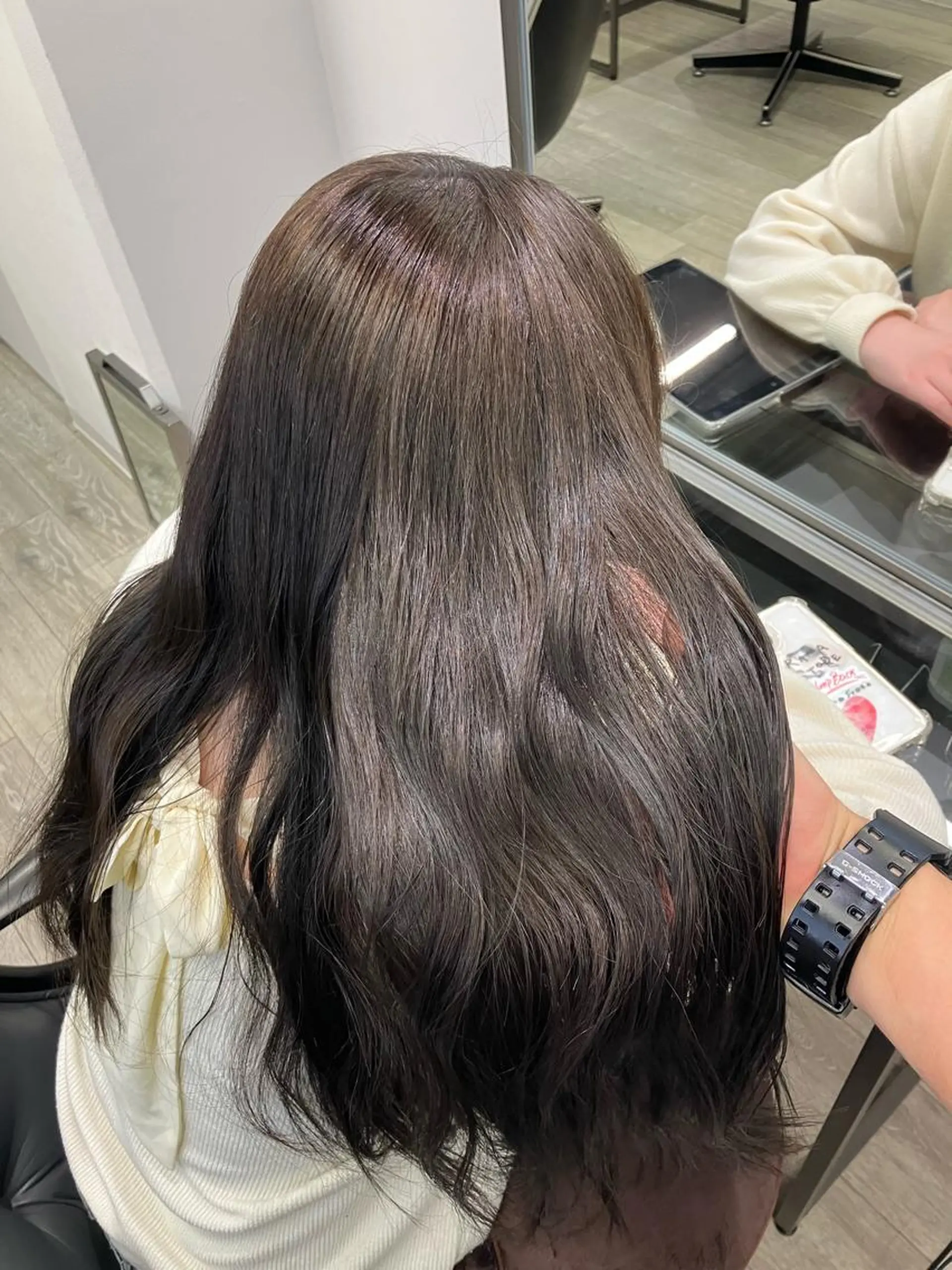 セミロング カラー ブリーチ ブリーチなしカラー 髪質改善/縮毛矯正 /美髪カラー/こてのヘアスタイル