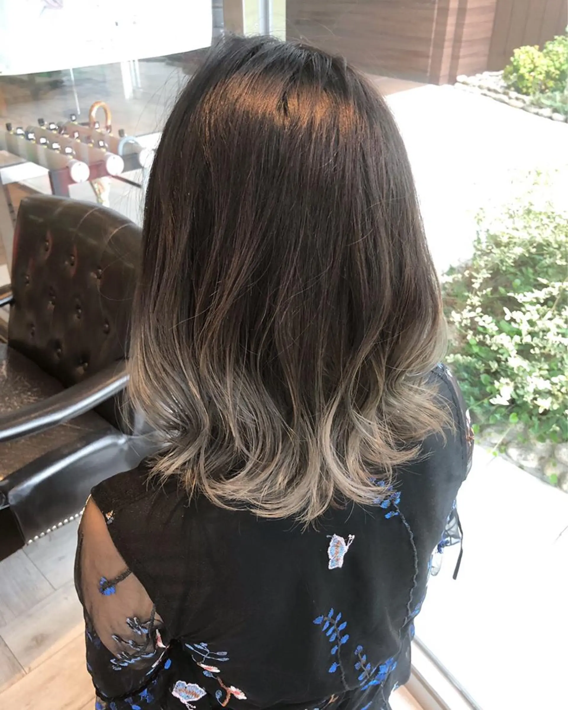 カラー 白髪ぼかしモデル募集 今村理央奈のヘアスタイル