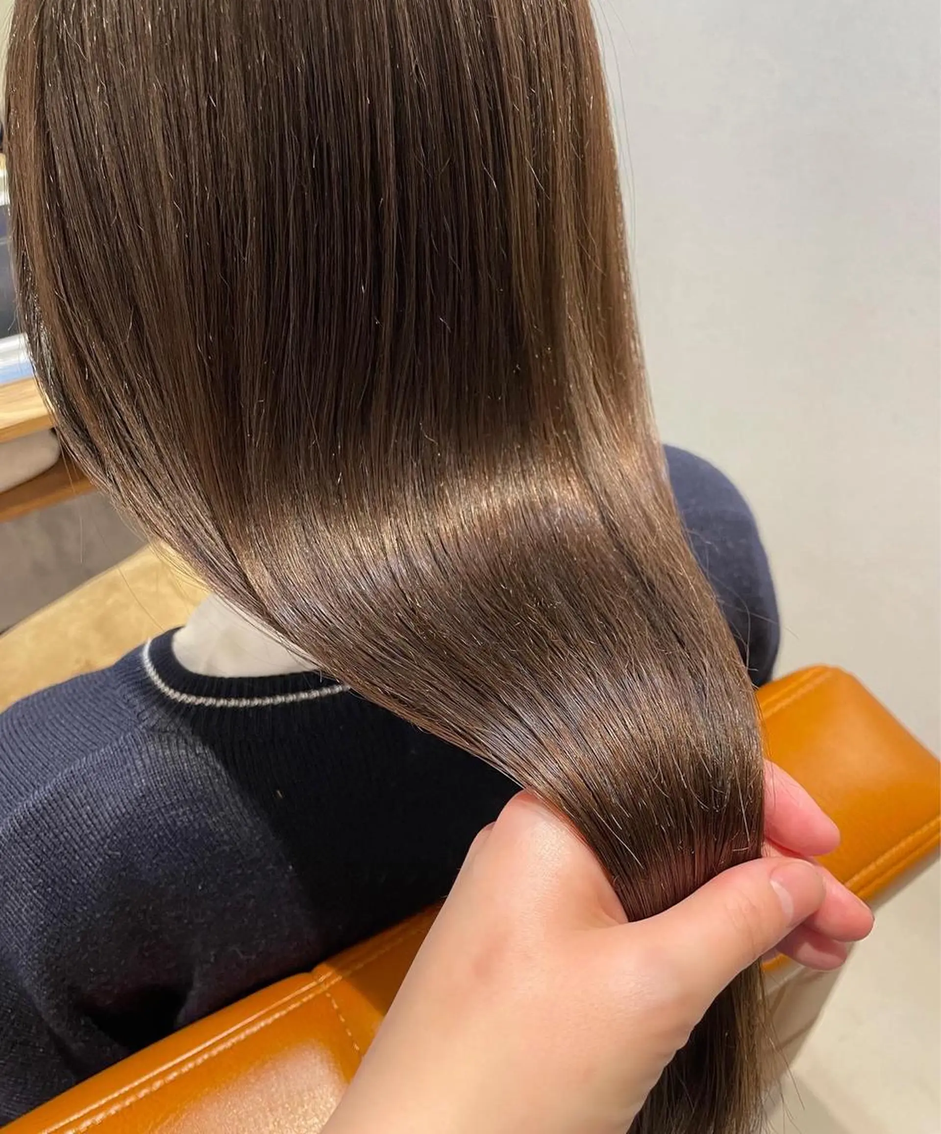 セミロング カット 縮毛矯正 トリートメント 小松崎 結花のヘアスタイル