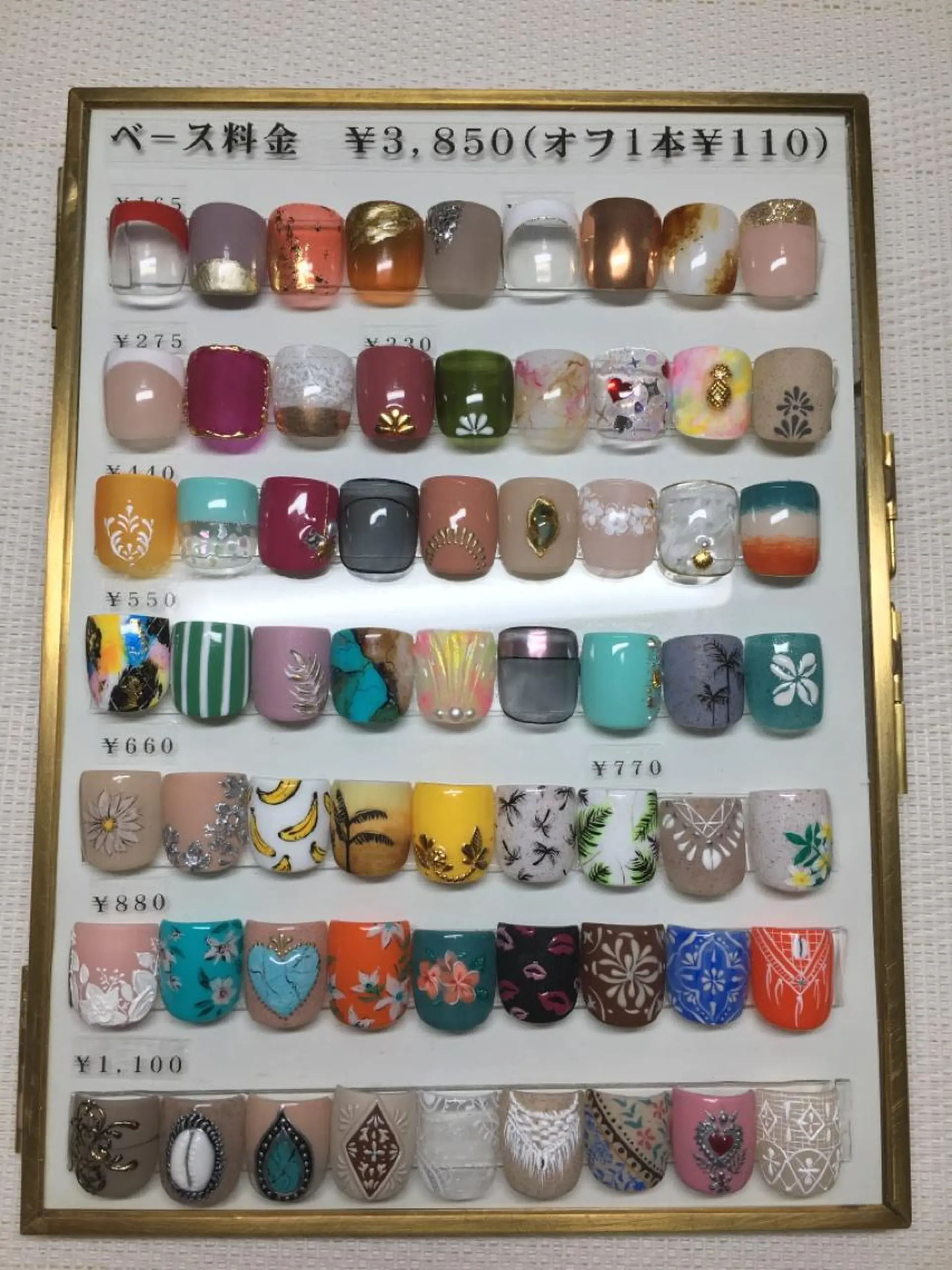 ネイル アートネイル フットネイル ストーンネイル kipinail 川﨑えりかのネイルデザイン