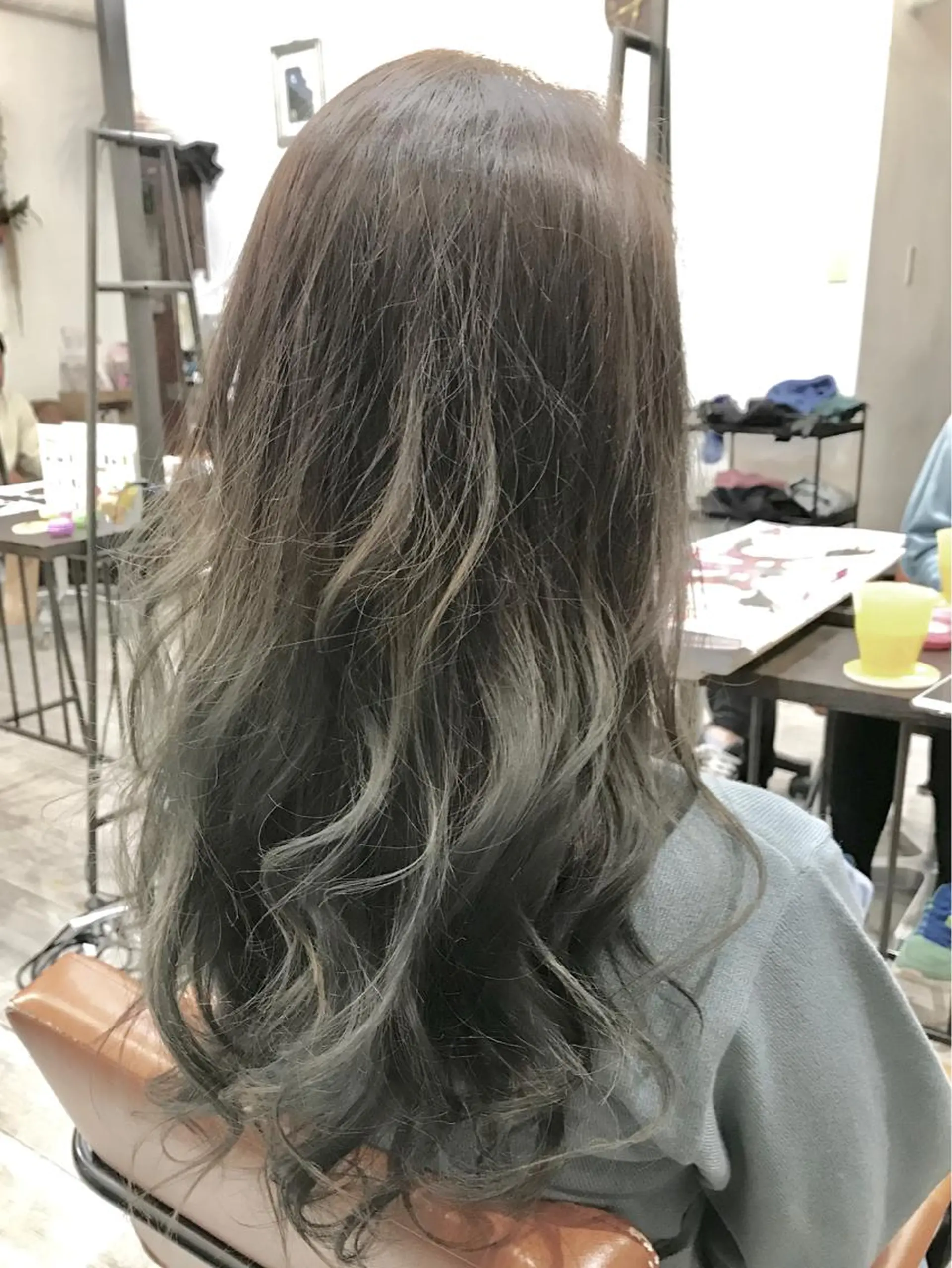 ロング カラー グラデーションカラー カット ヘアカラー トリートメント ヘッドスパ ヘアセット Akua【代表】 Kazumaのヘアスタイル