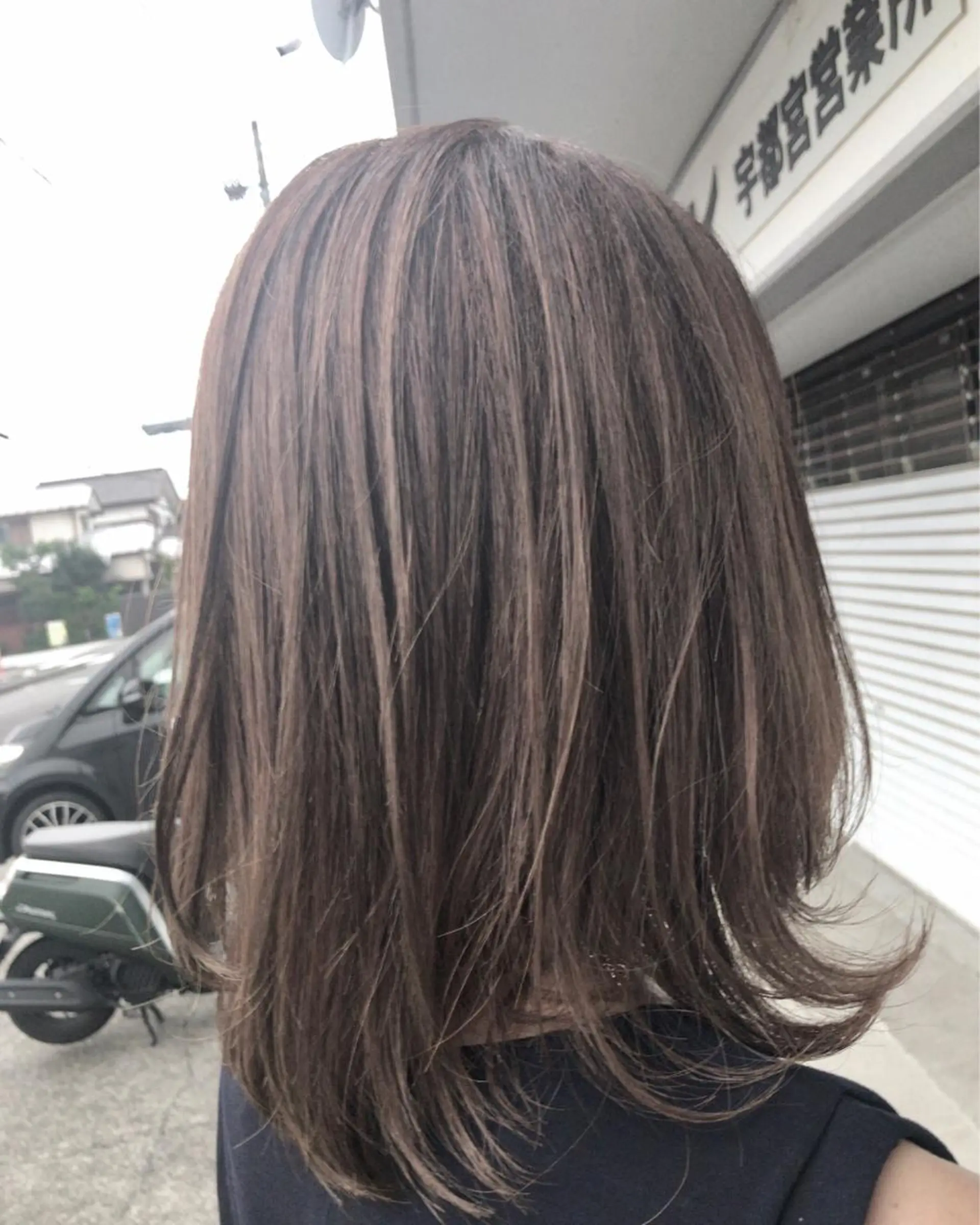 ミディアム カラー デザインカラー レイヤーカット匠 イソザキノリユキのヘアスタイル