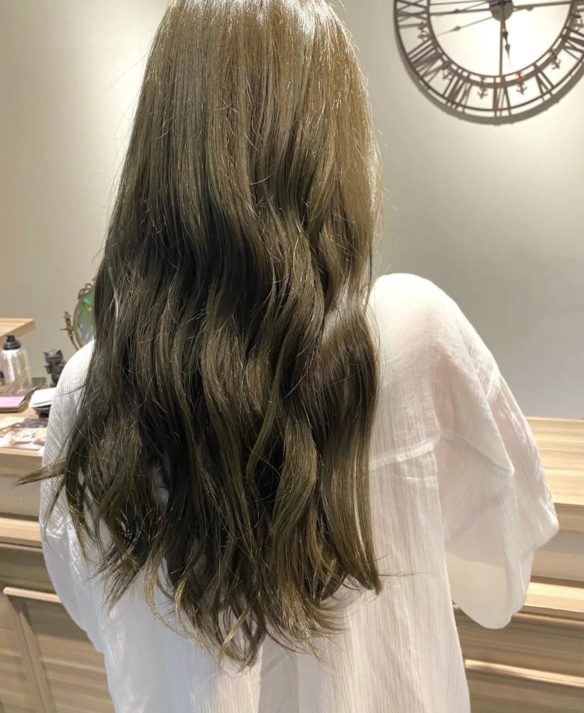 カラー 川越 輝梨奈のヘアスタイル