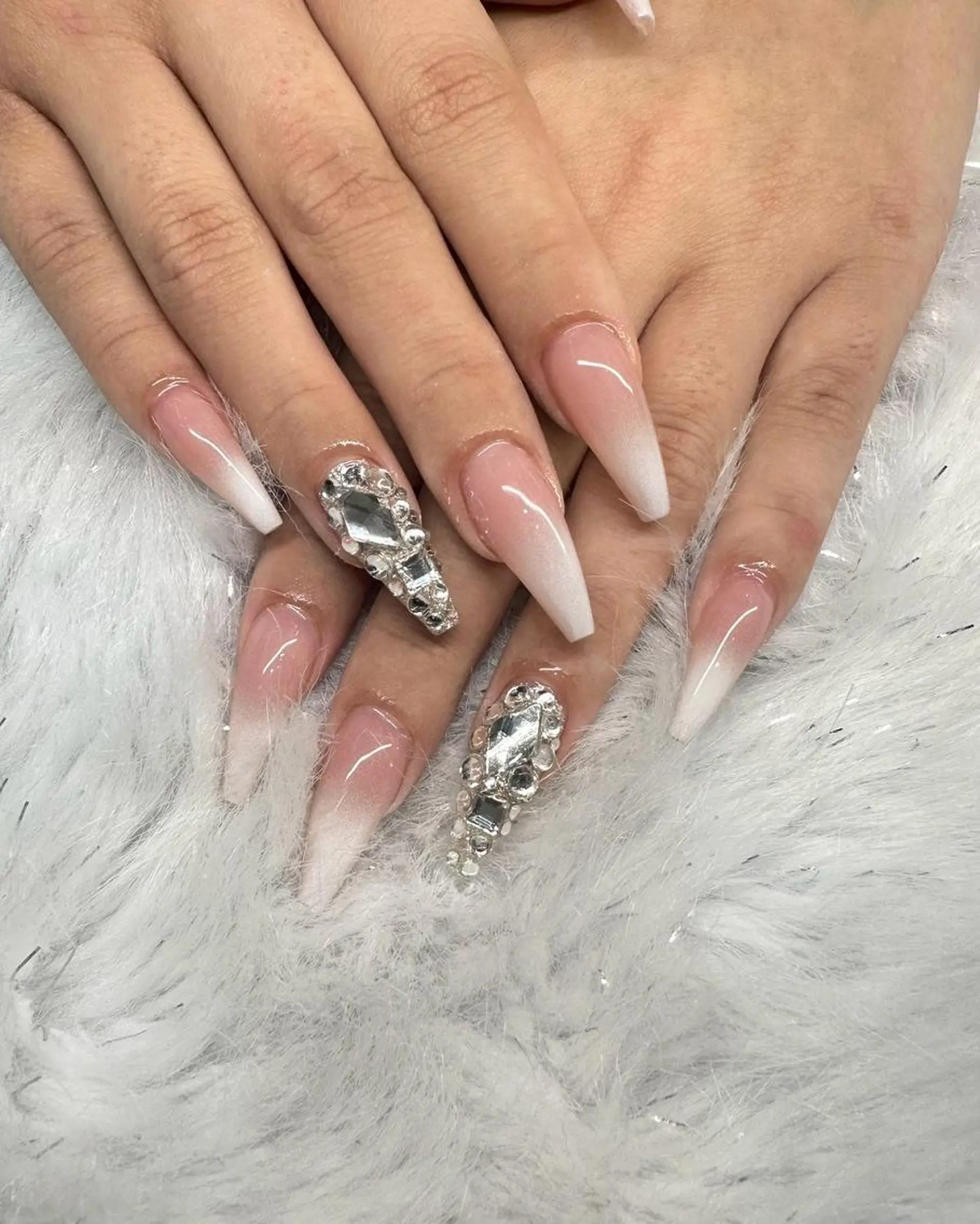 ネイル 長さ出し ハンドネイル 井上春菜/長さだし パラジェルフィルインのネイルデザイン