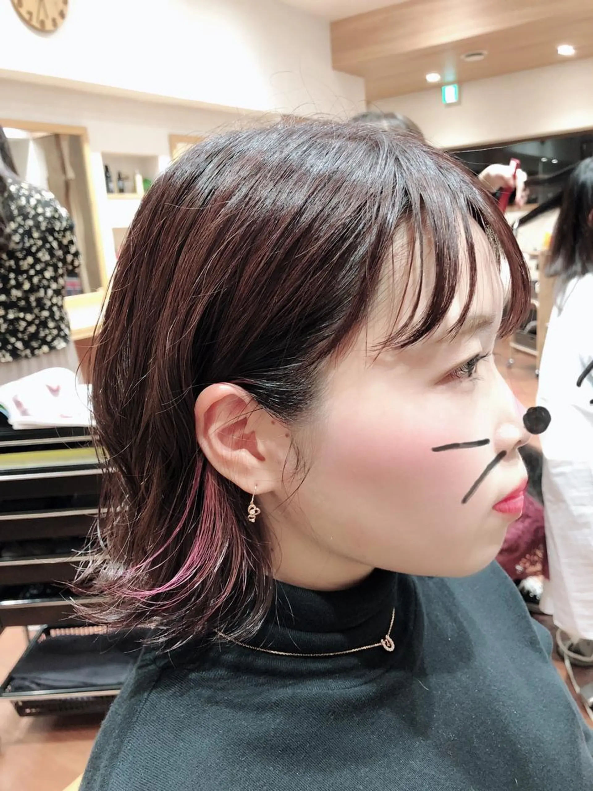 ショート カラー イヤリングカラー ピンクカラー SALOWIN神戸三宮店所属・【美髪を叶える】中谷 彰宏（アキ)のヘアスタイル