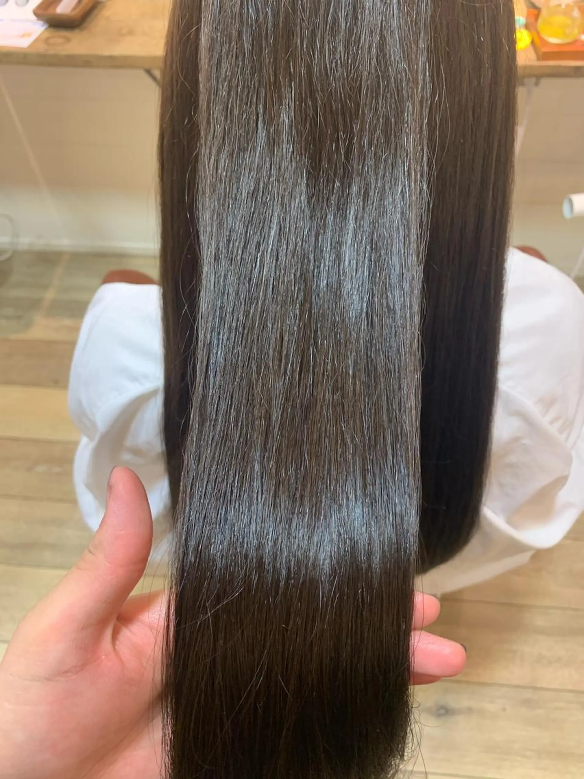 ロング 井上 涼花のヘアスタイル