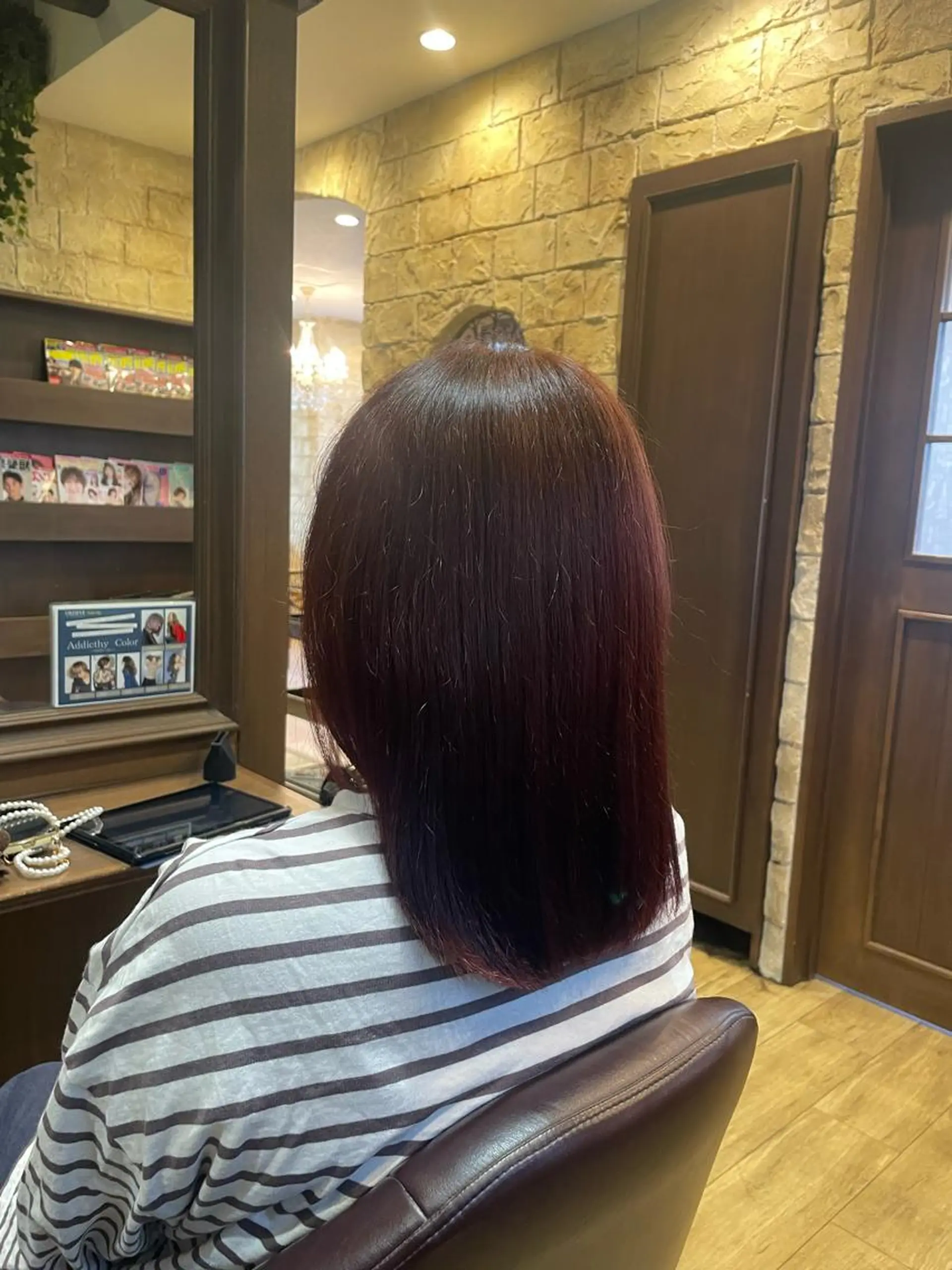 セミロング カラー ルリアン所属・スタイリスト 🌸Manami🌸のヘアスタイル