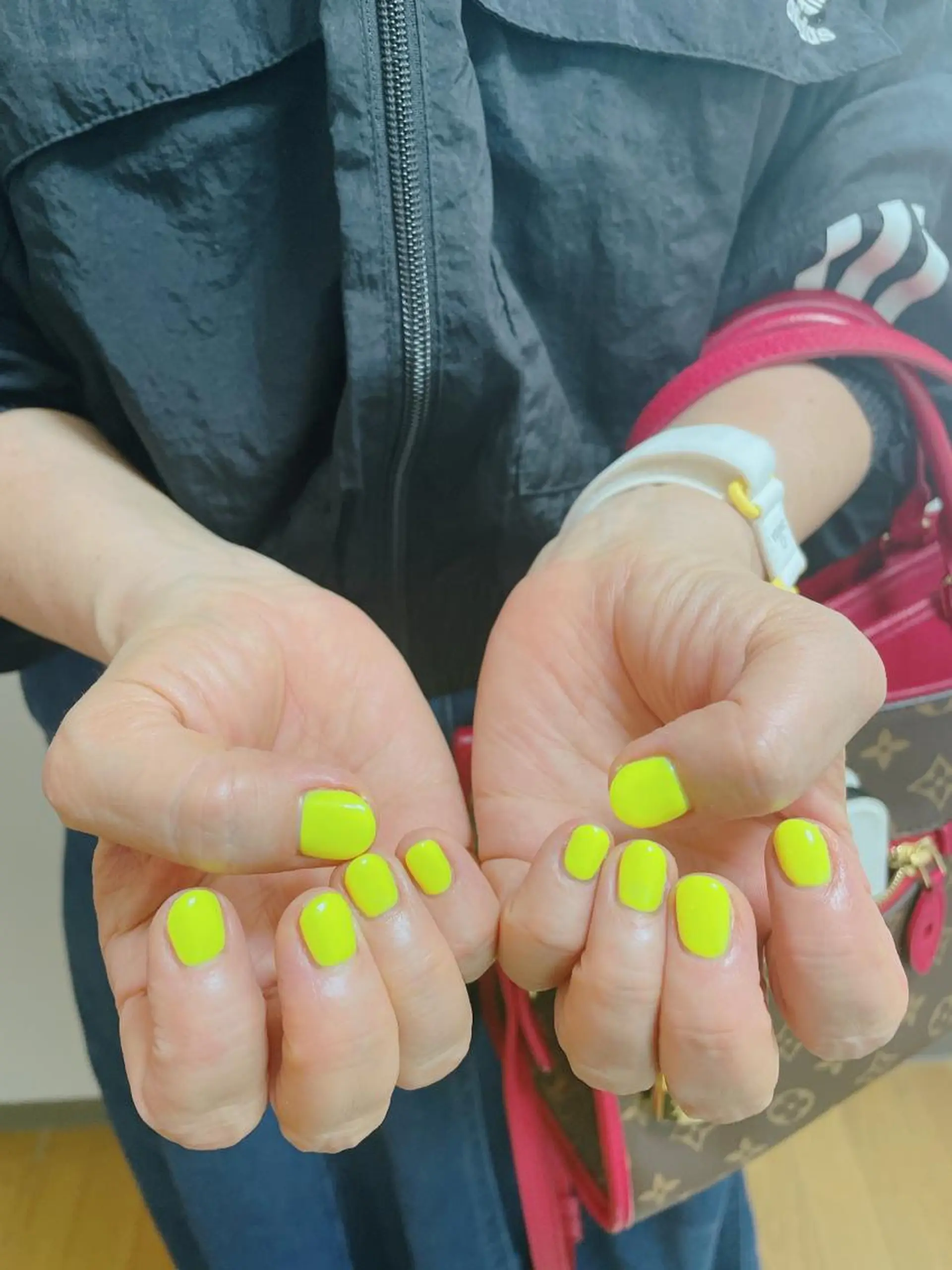 ネイル オーロラネイル フラワーネイル フットネイル フレンチネイル ジェルネイル ハンドネイル Mogu nail 二子玉川のネイルデザイン