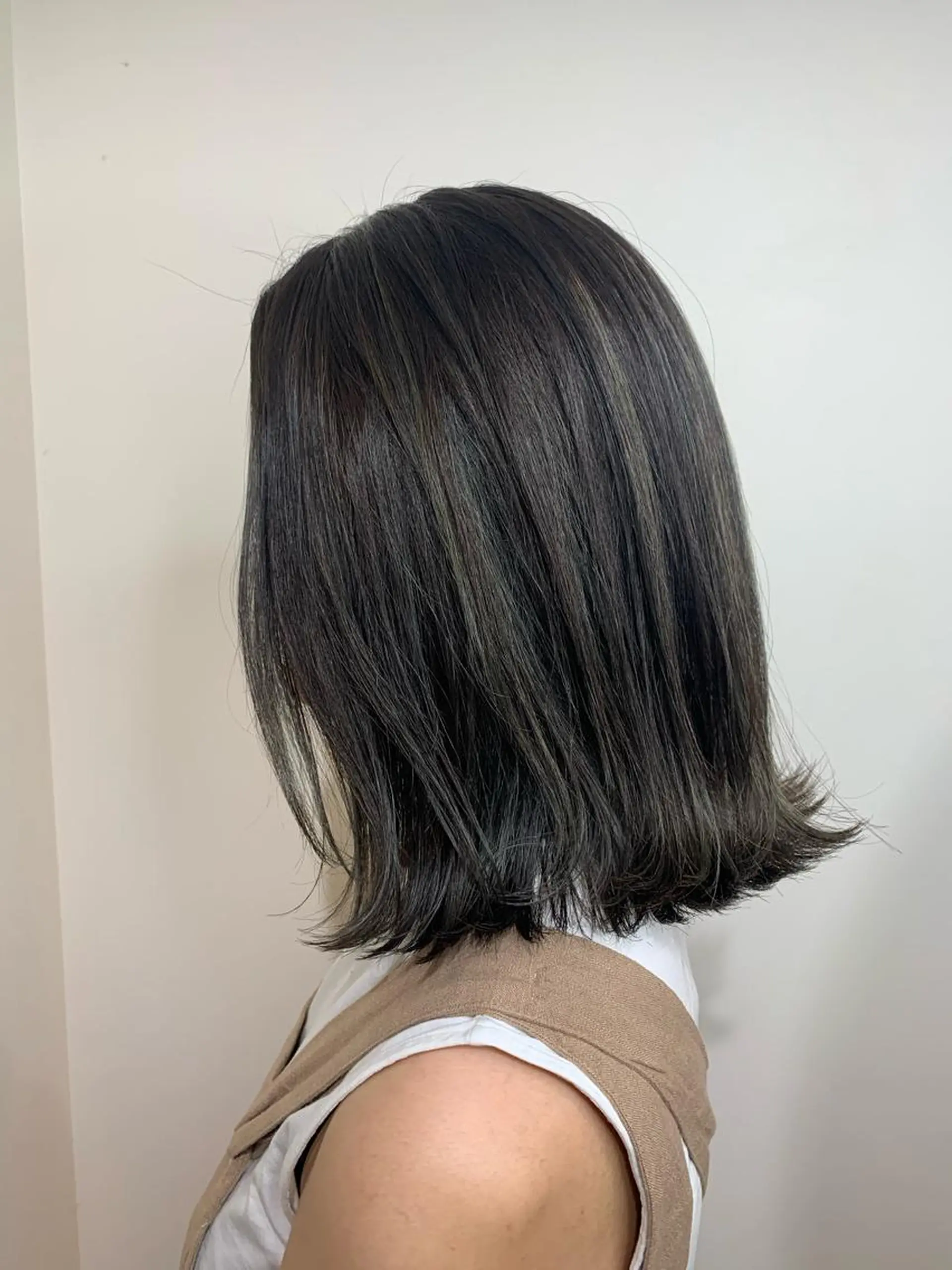 ミディアム カラー ハイライト✖️ 暗髪🤎Nahoのヘアスタイル