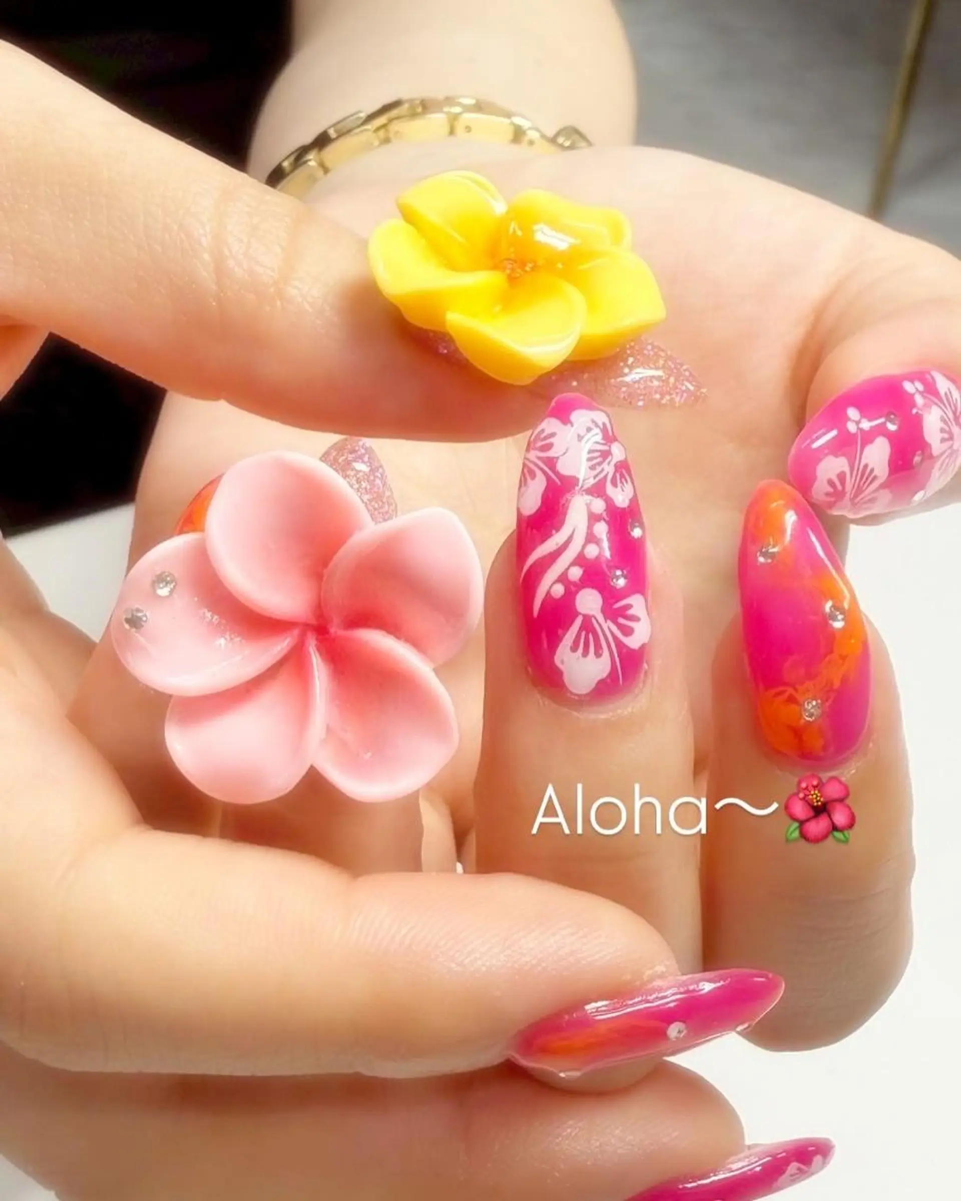 ネイル 夏ネイル ハンドネイル WOLTOKYO🌙 渋谷韓国ネイルのネイルデザイン