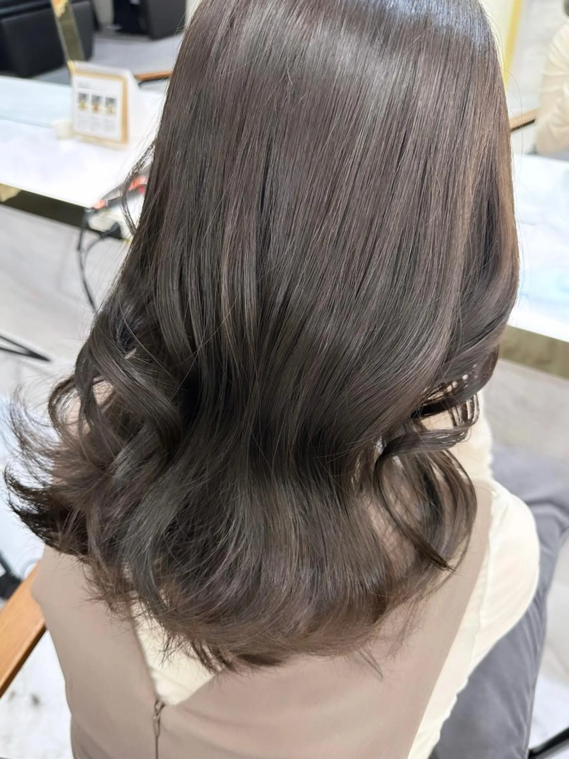 セミロング カラー カット ヘアカラー トリートメント ニシダヒカリ🌙 髪質改善×似合わせのヘアスタイル