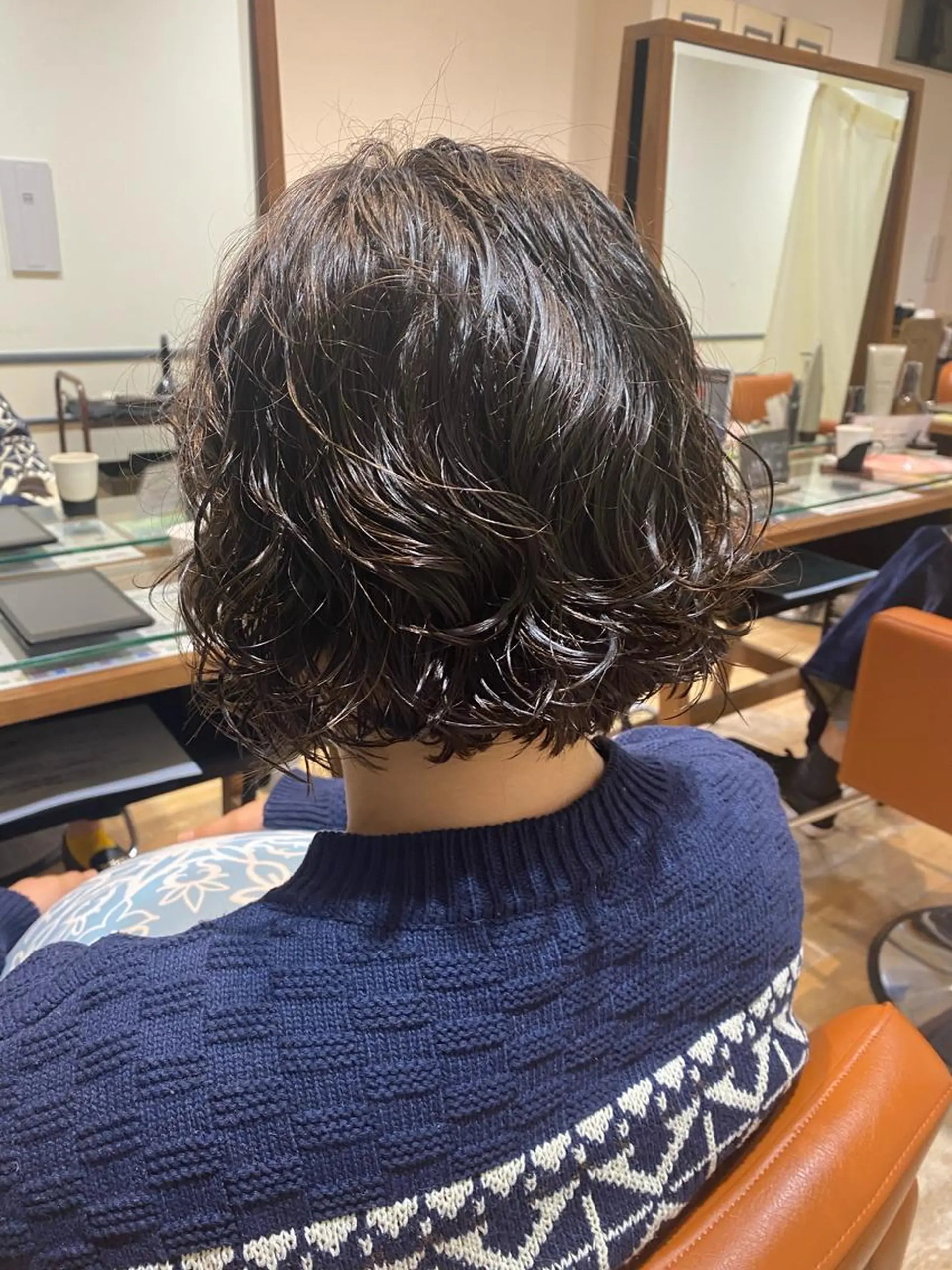 ミディアム パーマ 宮内 真乃のヘアスタイル