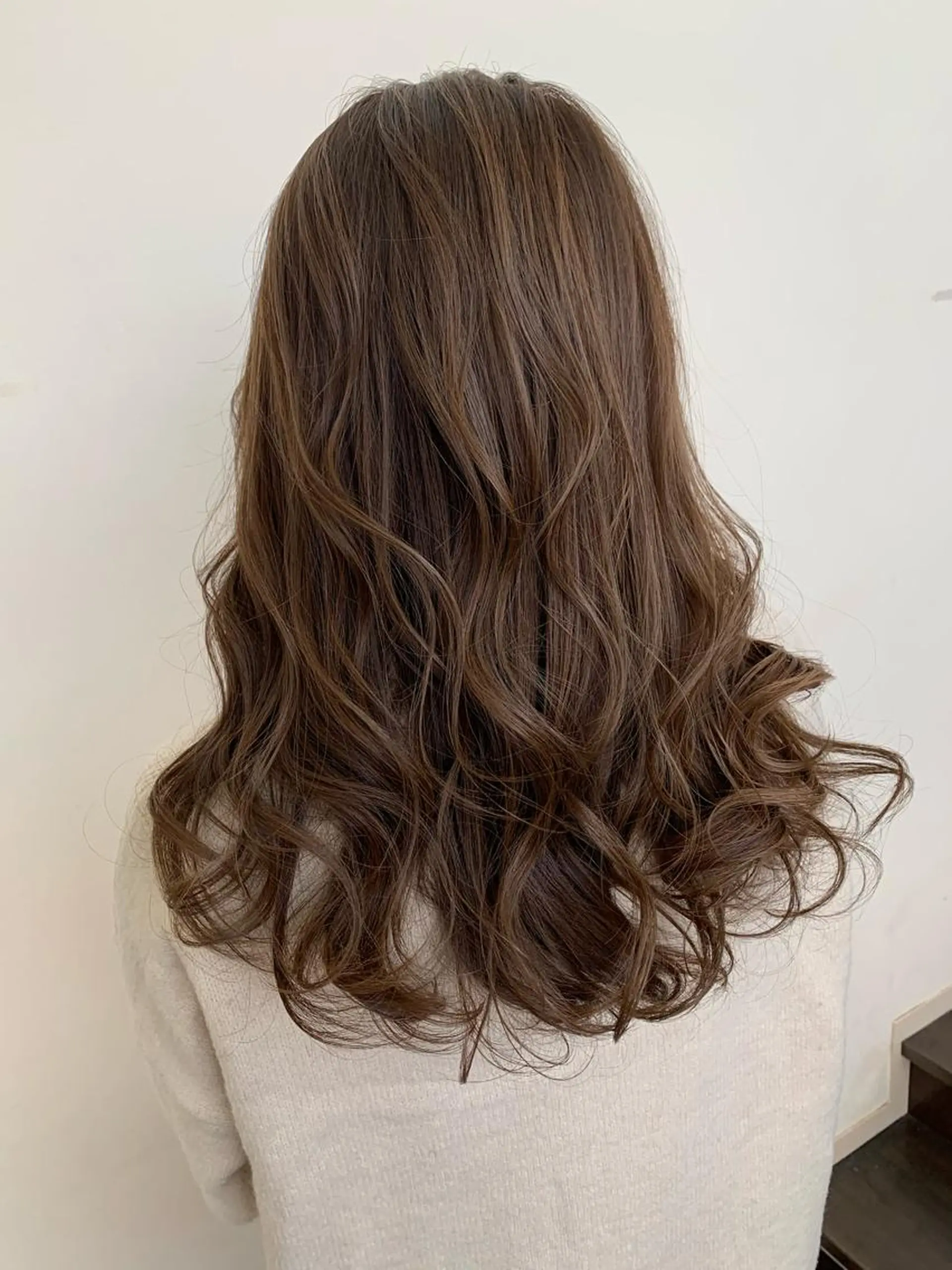 ミディアム カラー ベージュカラー ブラウンカラー ブラウンベージュ 髪質改善サロン 心斎橋ARCHEのヘアスタイル