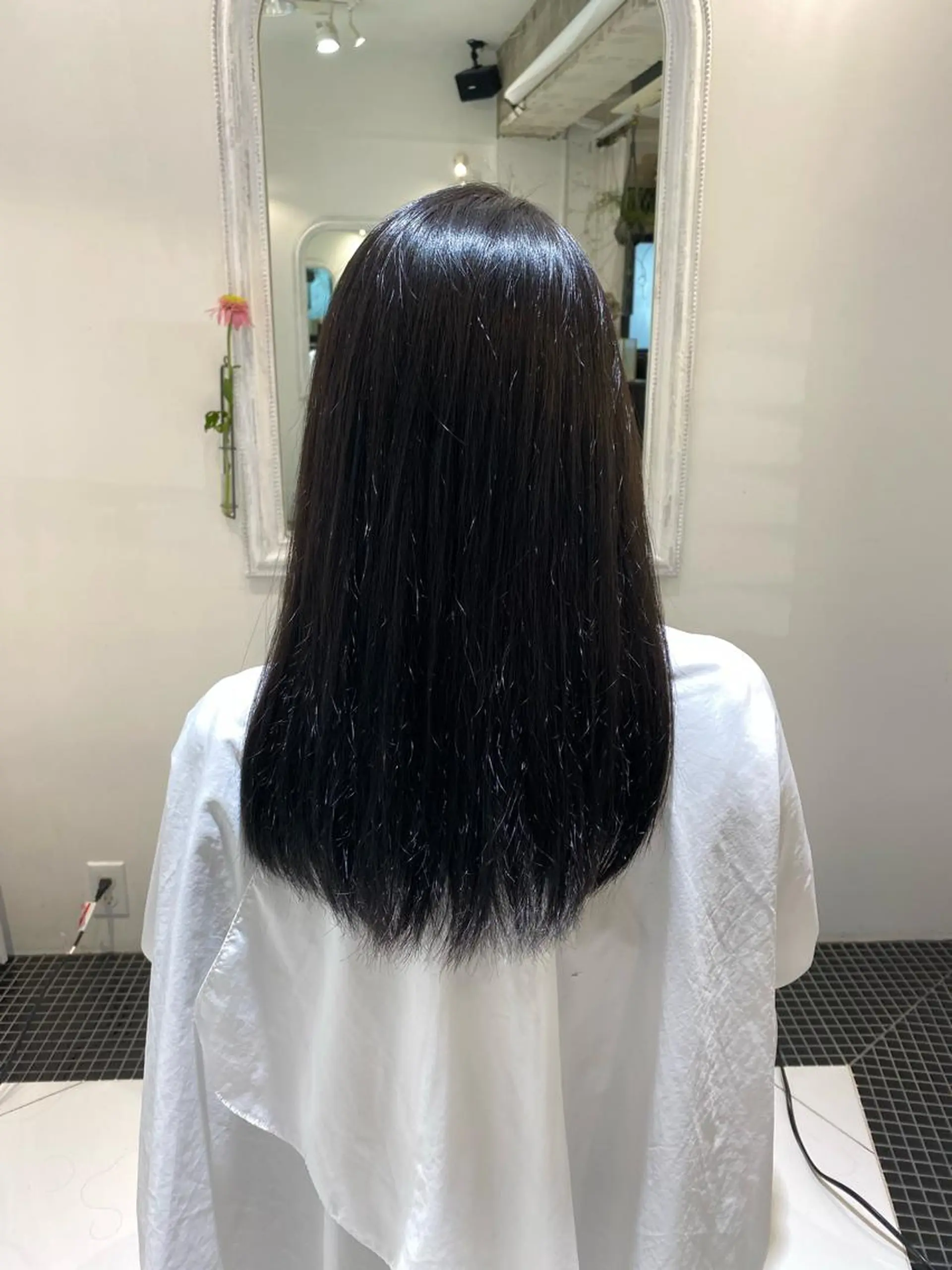 セミロング カラー ducha所属・DUCHA Tomida naoのヘアスタイル