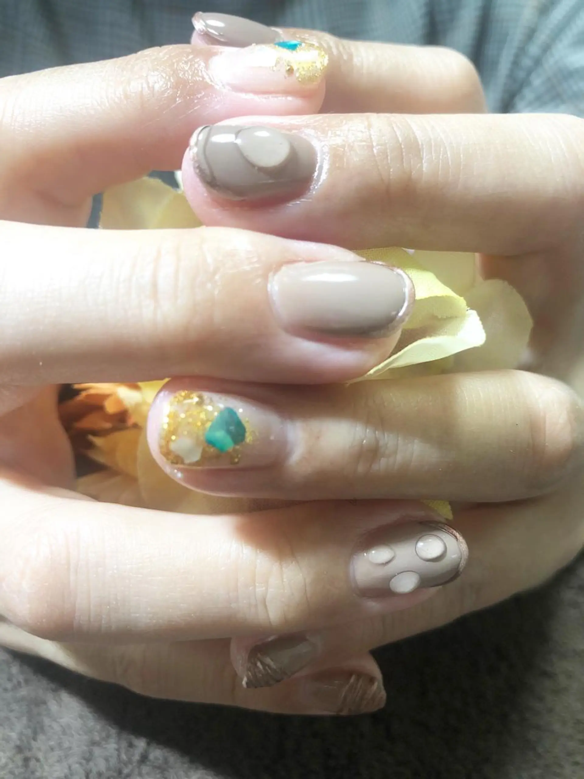 ネイル ニュアンスネイル バレンタイン ハンドネイル フットネイル Lokahi NAILのネイルデザイン