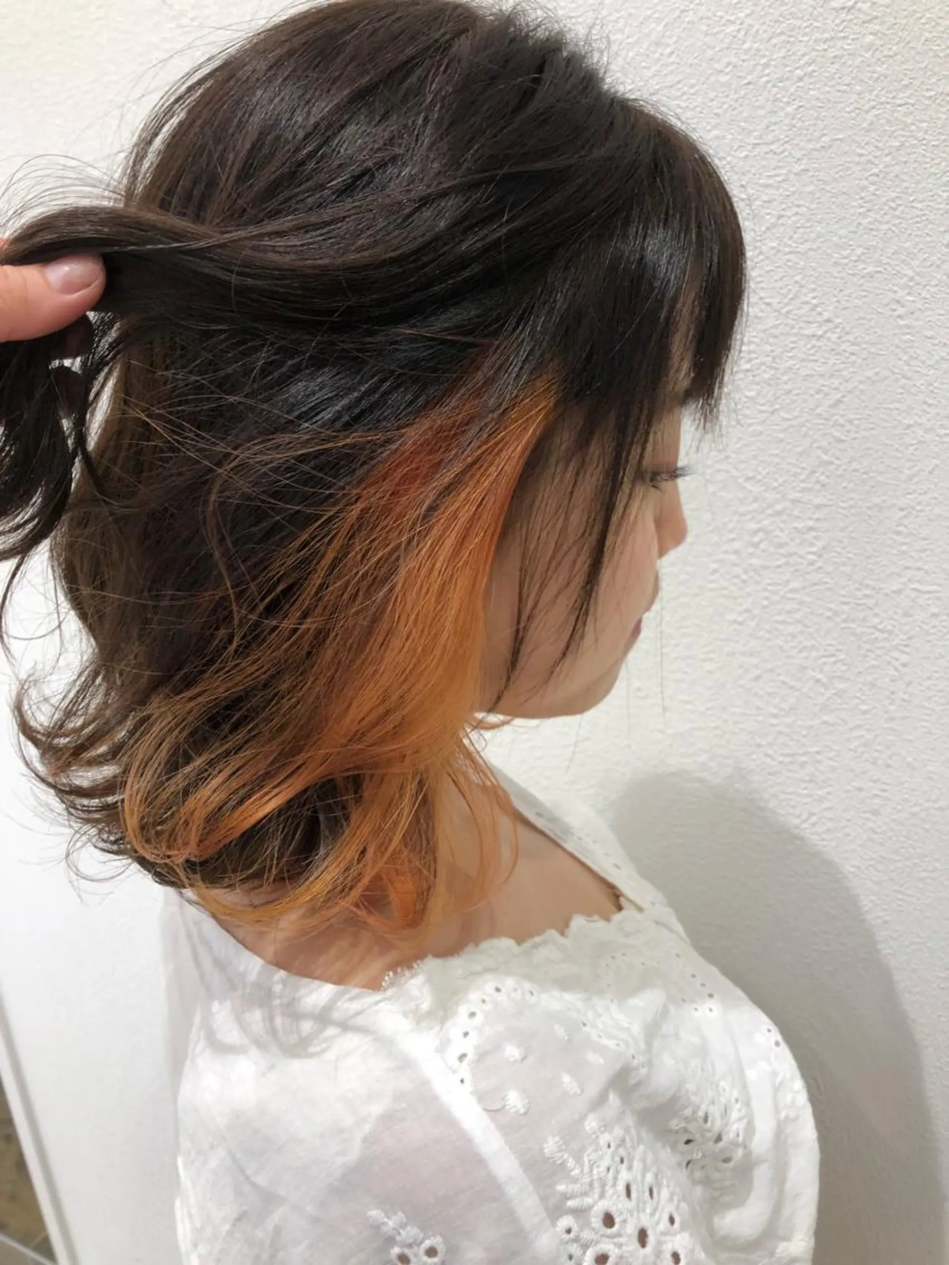 ミディアム ヘアカラー 岸 保奈美のヘアスタイル