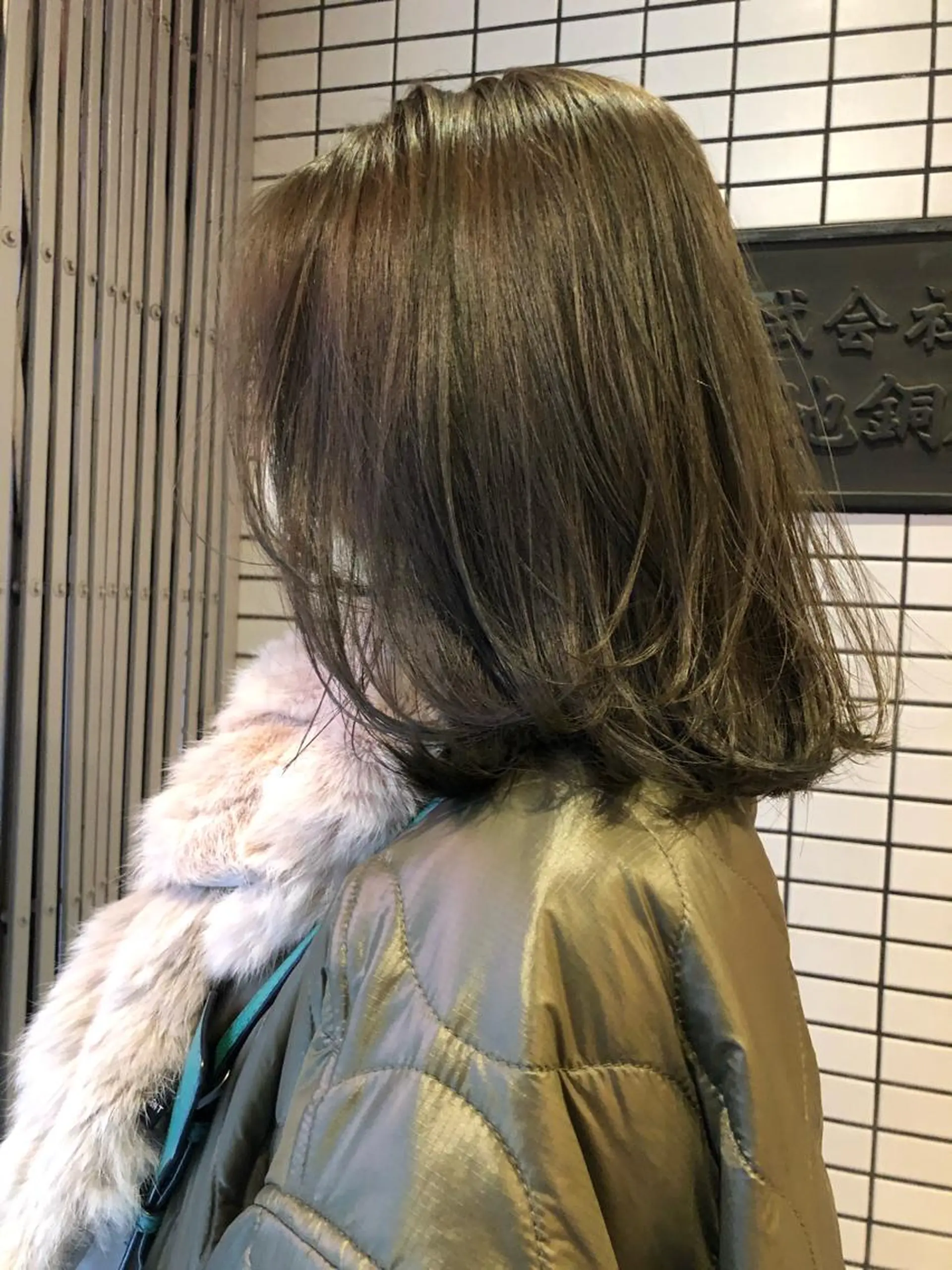 ミディアム カラー グレージュ オリーブグレージュ オリーブグレー カット ヘアカラー トリートメント ヘアセット 🌷ボブ/髪質改善 ストレートのヘアスタイル