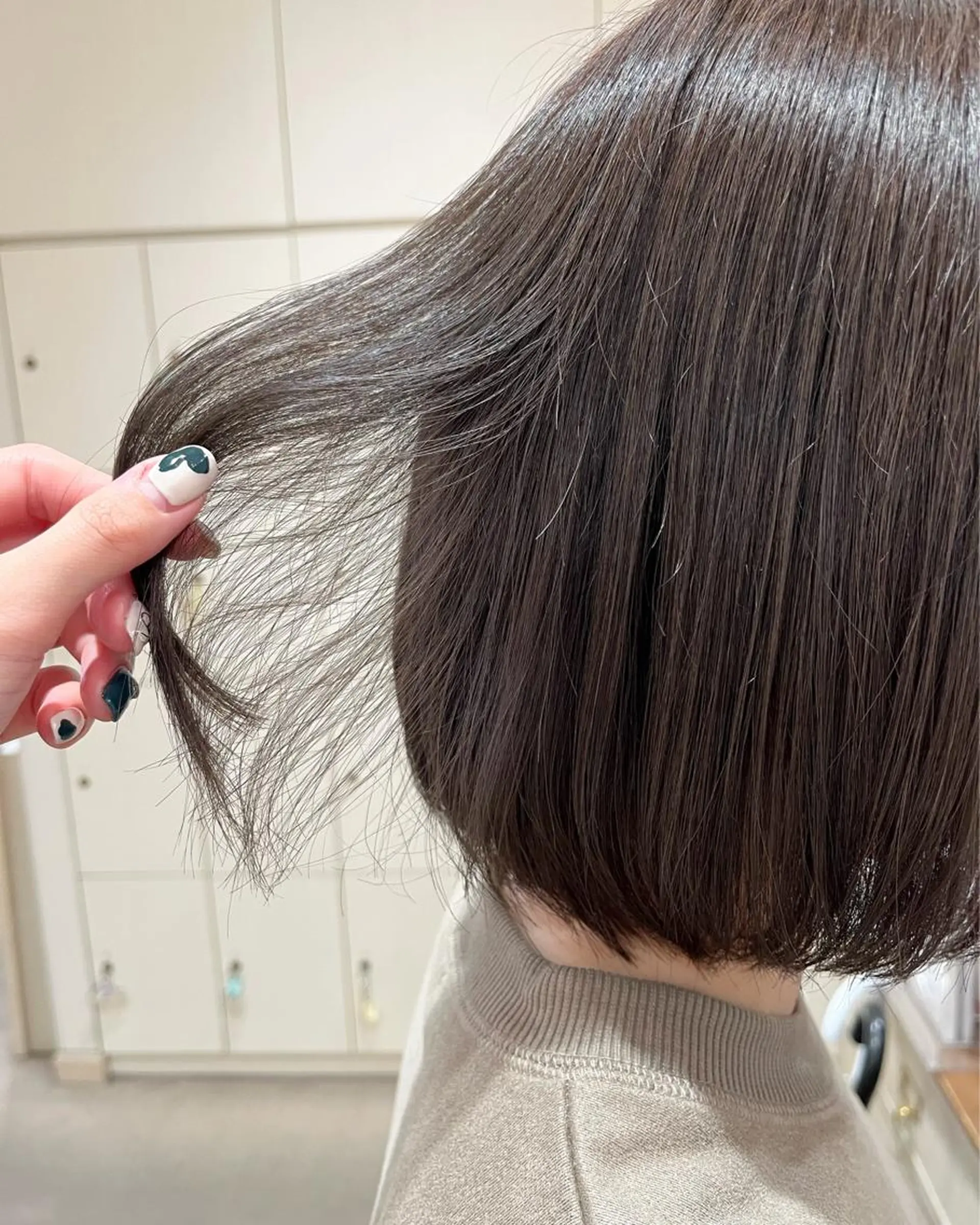 ショート カラー ブリーチ 透明感カラー ブリーチなしカラー カット ヘアカラー トリートメント サソウ ユリエ🥥のヘアスタイル