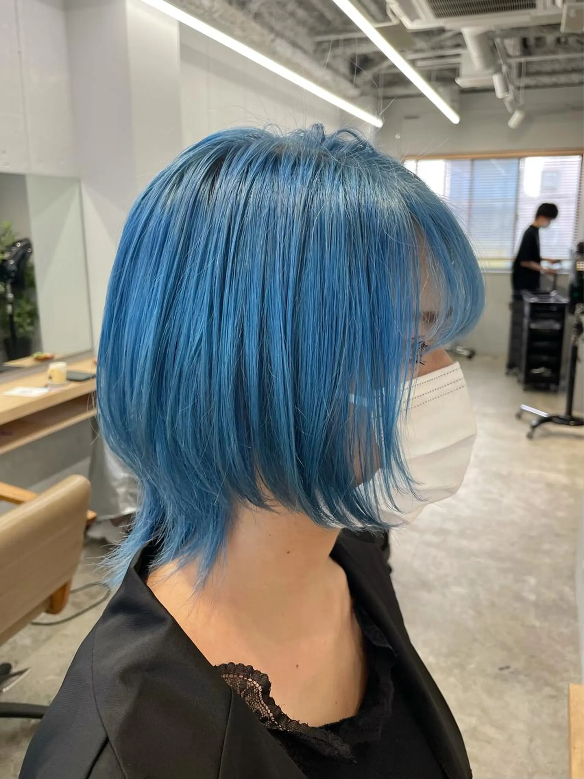 ショート カット ヘアカラー SAEKI【ior 】北千住店ブリーチのヘアスタイル