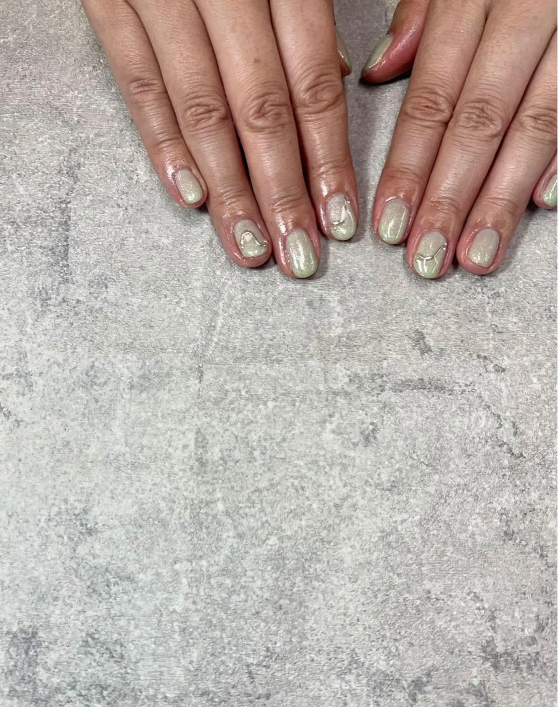 ネイル ミラーネイル ニュアンスネイル ハンドネイル FASTNAIL PLUS 新宿店のネイルデザイン