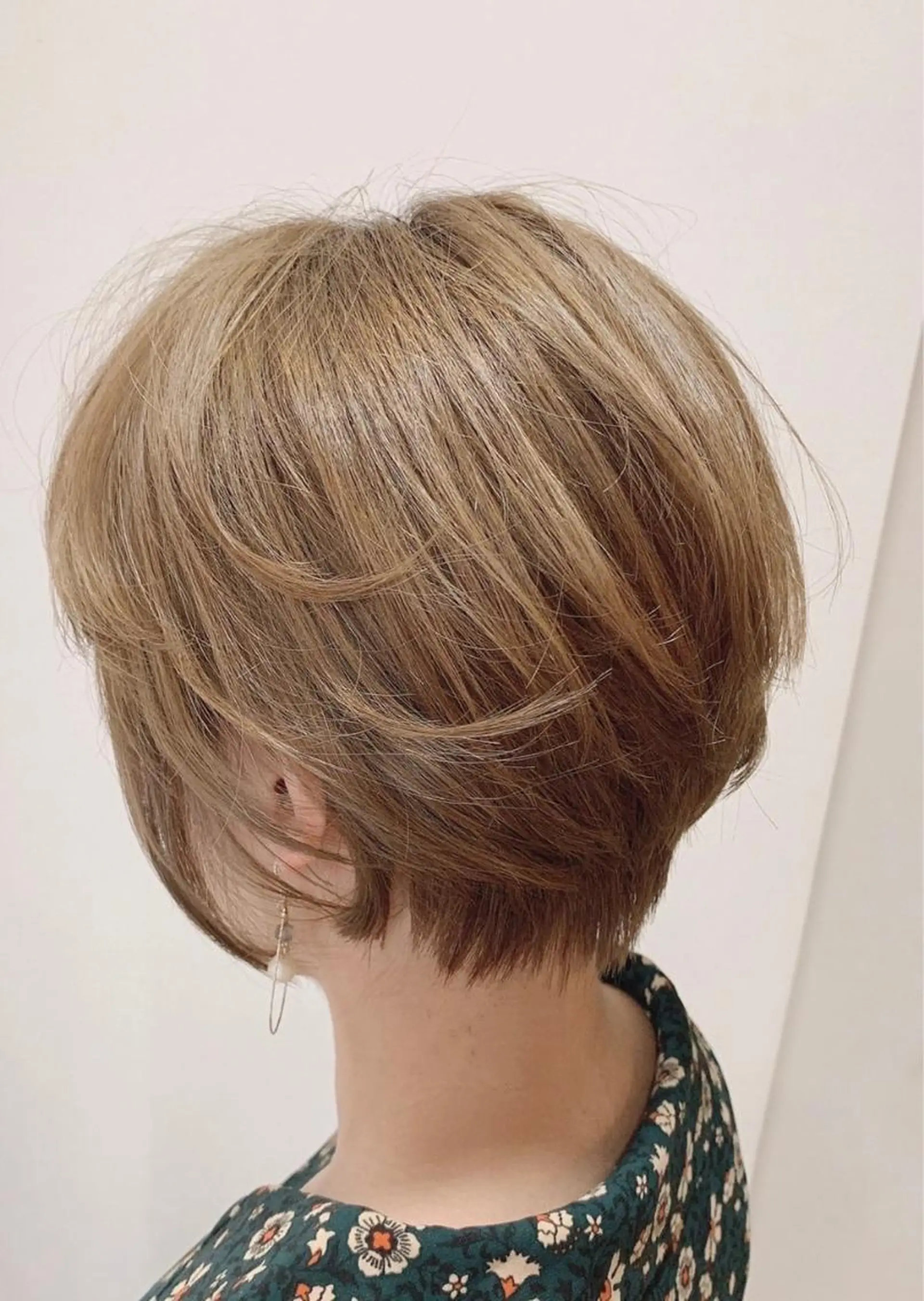 ショート カット 翠川 靖のヘアスタイル