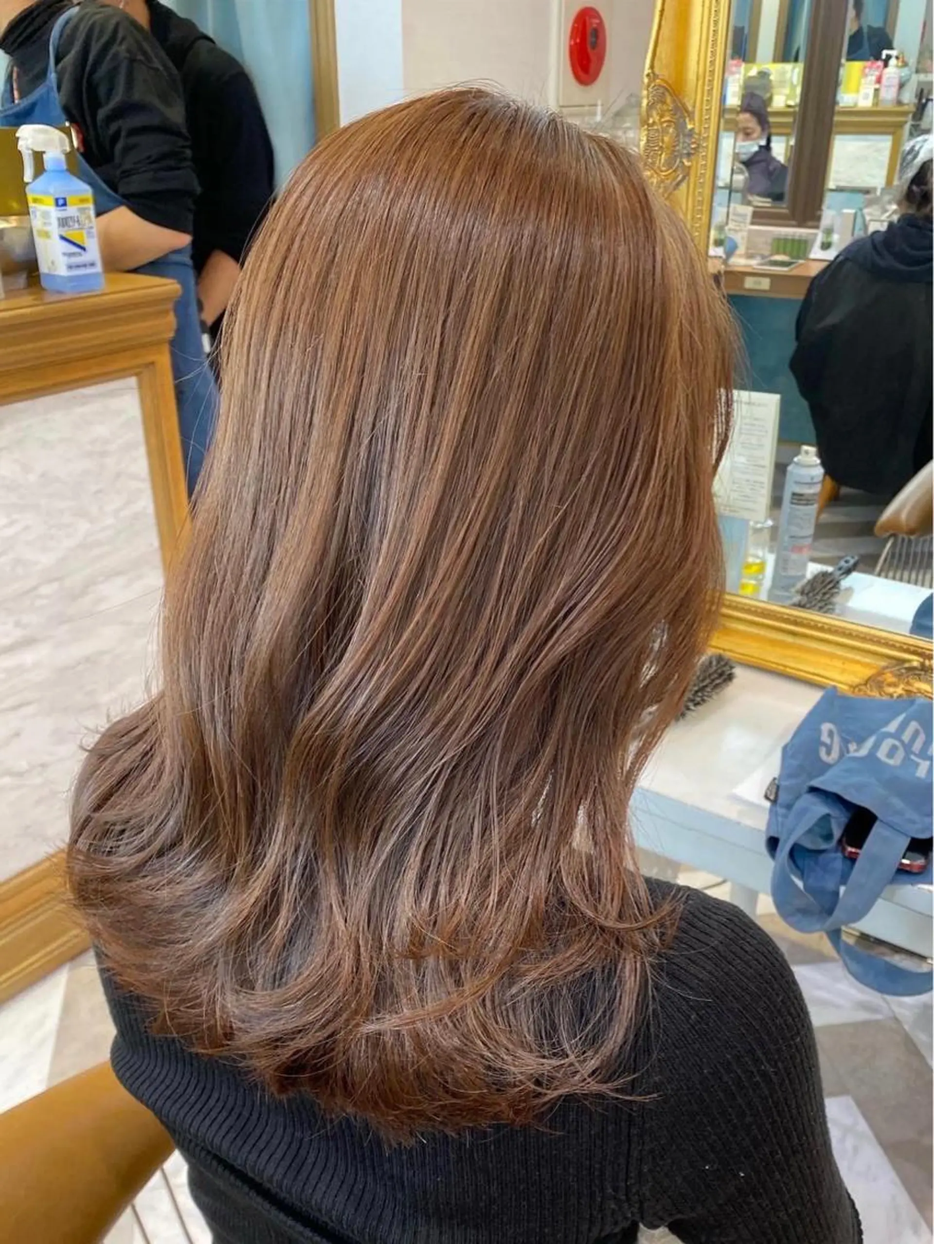 ミディアム カラー カット ヘアカラー トリートメント レイヤーカット /透明感カラー西田のヘアスタイル