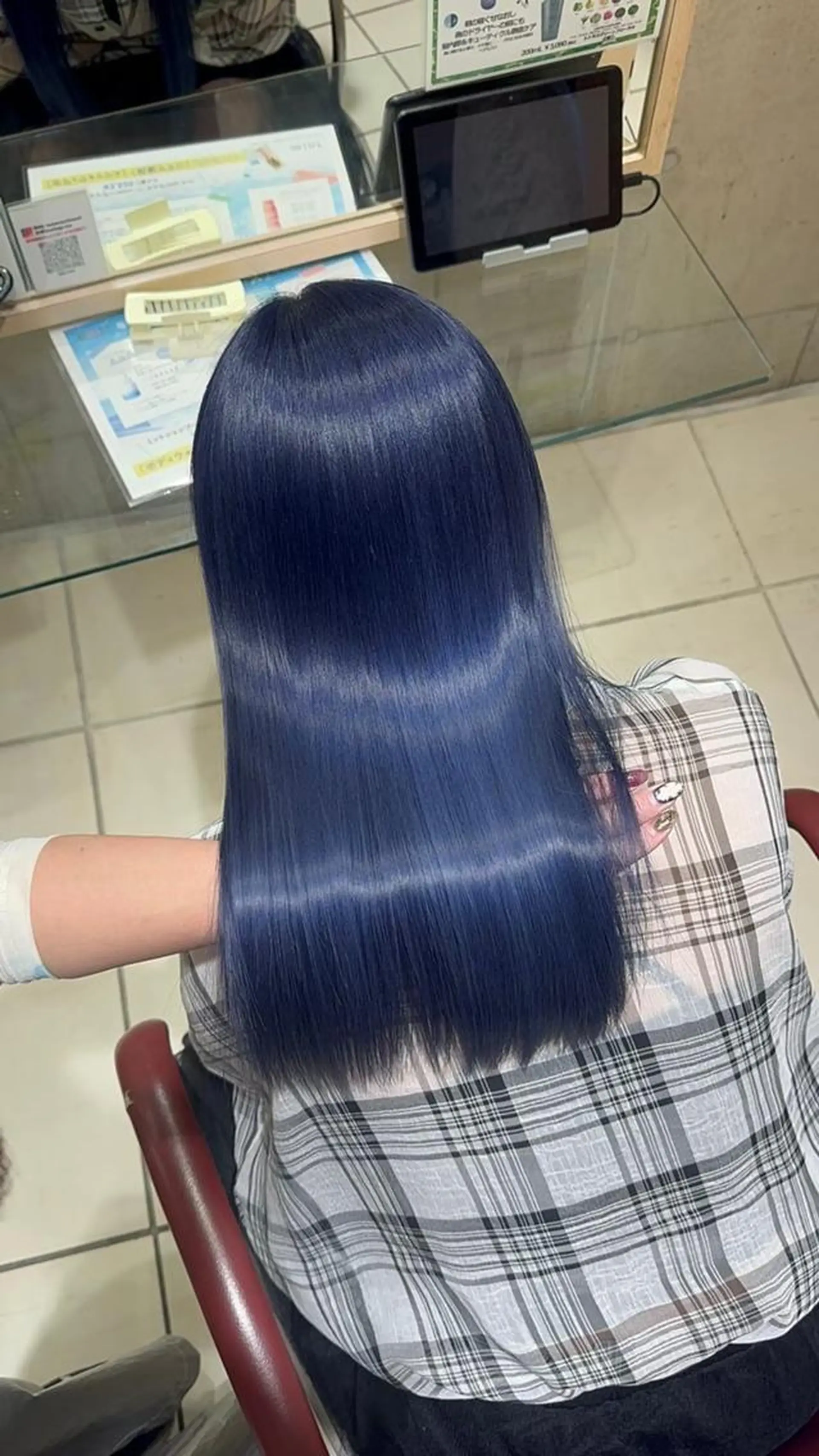 セミロング 縮毛矯正 🌼EMU🌼 岡井 桃花🌼のヘアスタイル