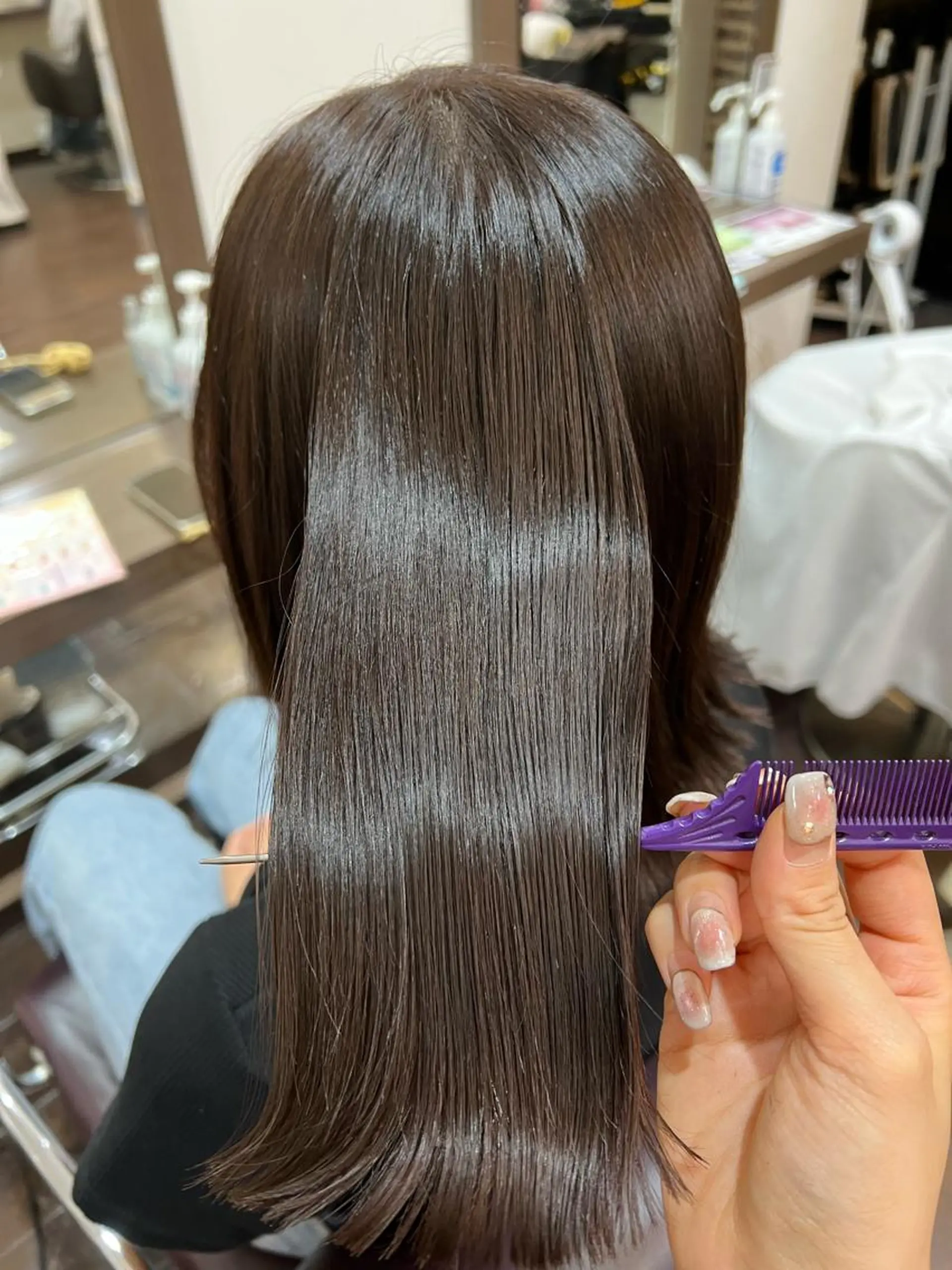 ミディアム カラー ヘアカラー トリートメント 学生人気no.1 🦋ナツミのヘアスタイル