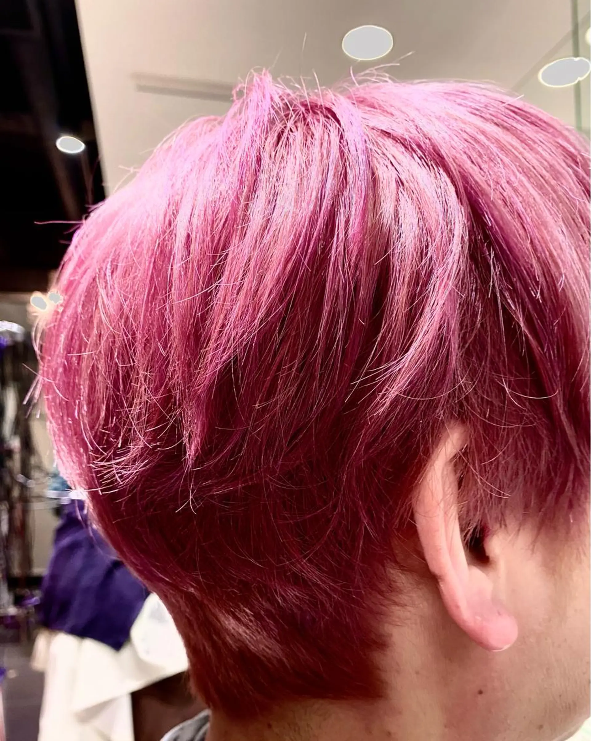 ショート カラー アートディレクター のぐちのヘアスタイル