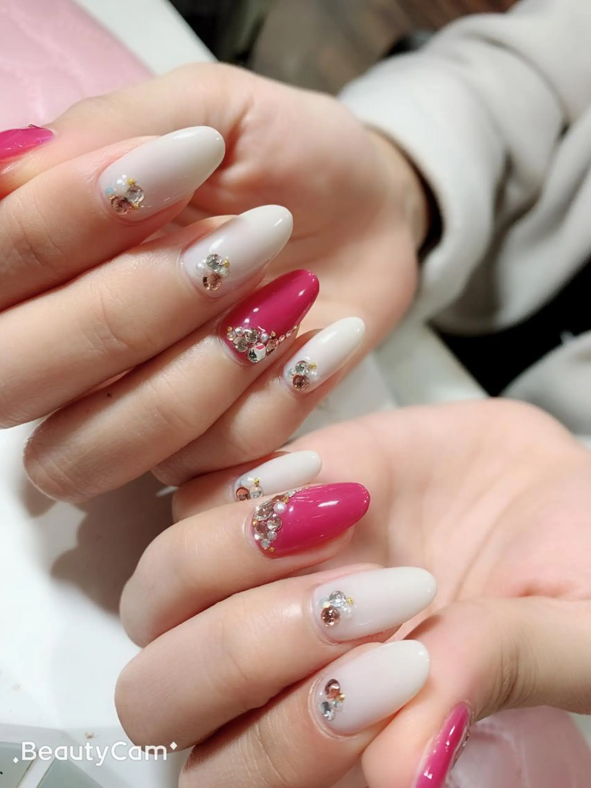ネイル Cutil Nailsalon所属・Cutil. Nail🌈のネイルデザイン