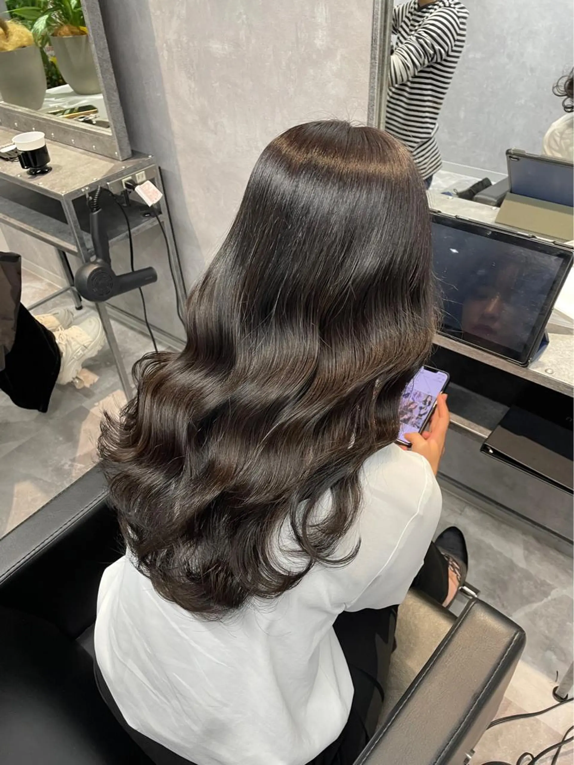 ロング カラー mimiiy梅田 中崎町ハイトーンのヘアスタイル