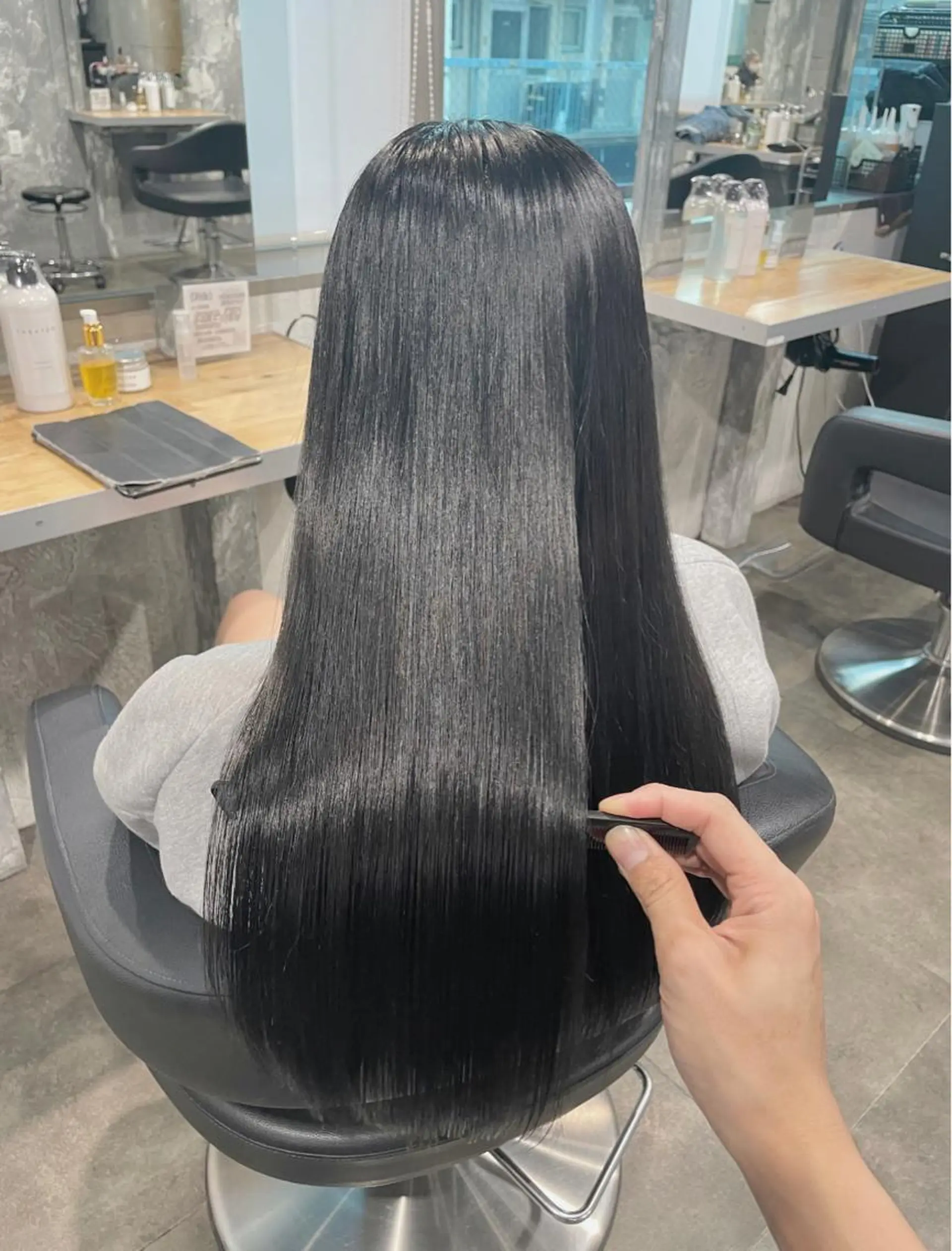 ロング カラー カット ヘアカラー トリートメント ヘッドスパ ヘアセット ベージュカラー💖 やすひろのヘアスタイル