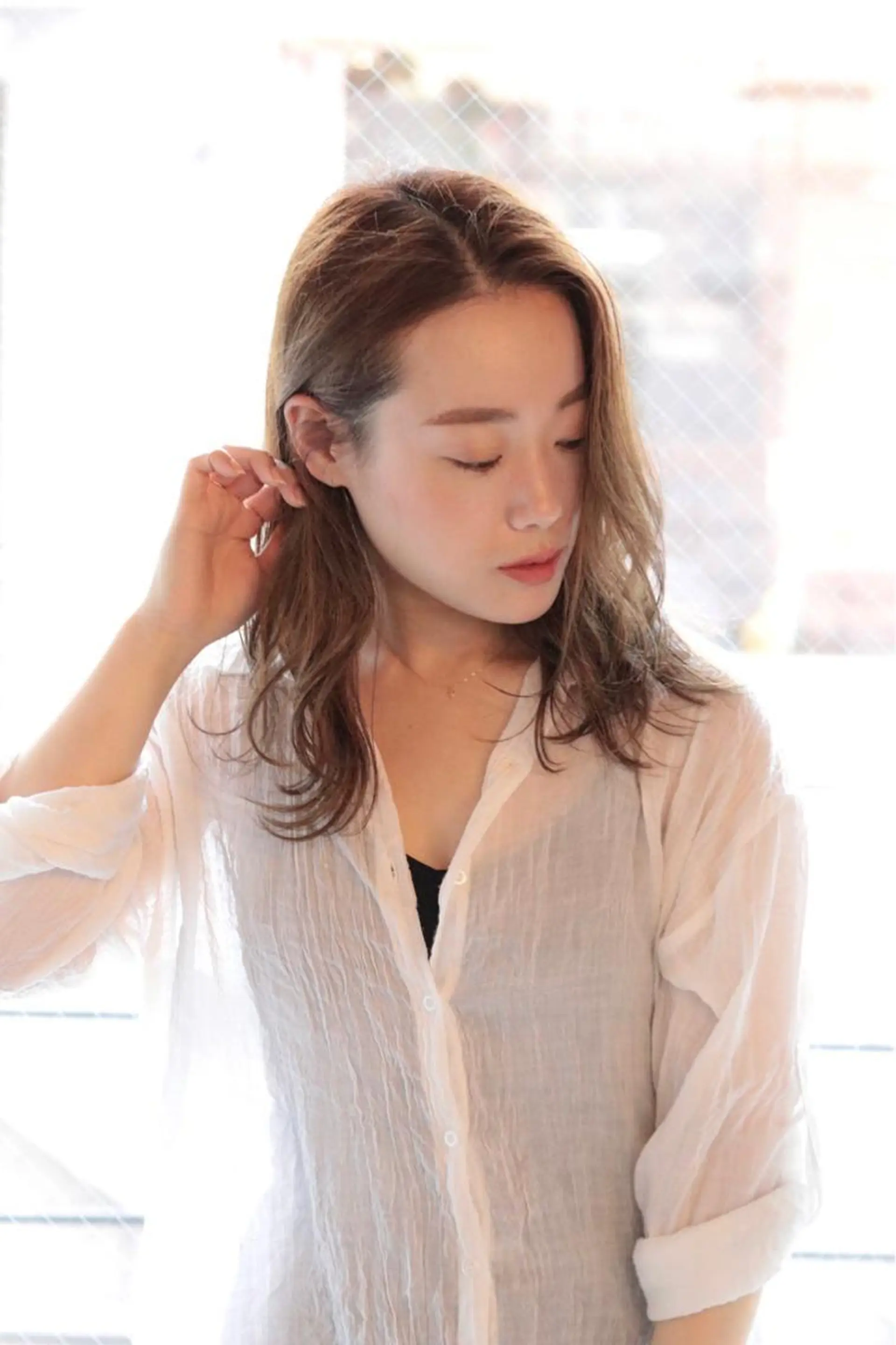 セミロング カラー 平 ちひろのヘアスタイル