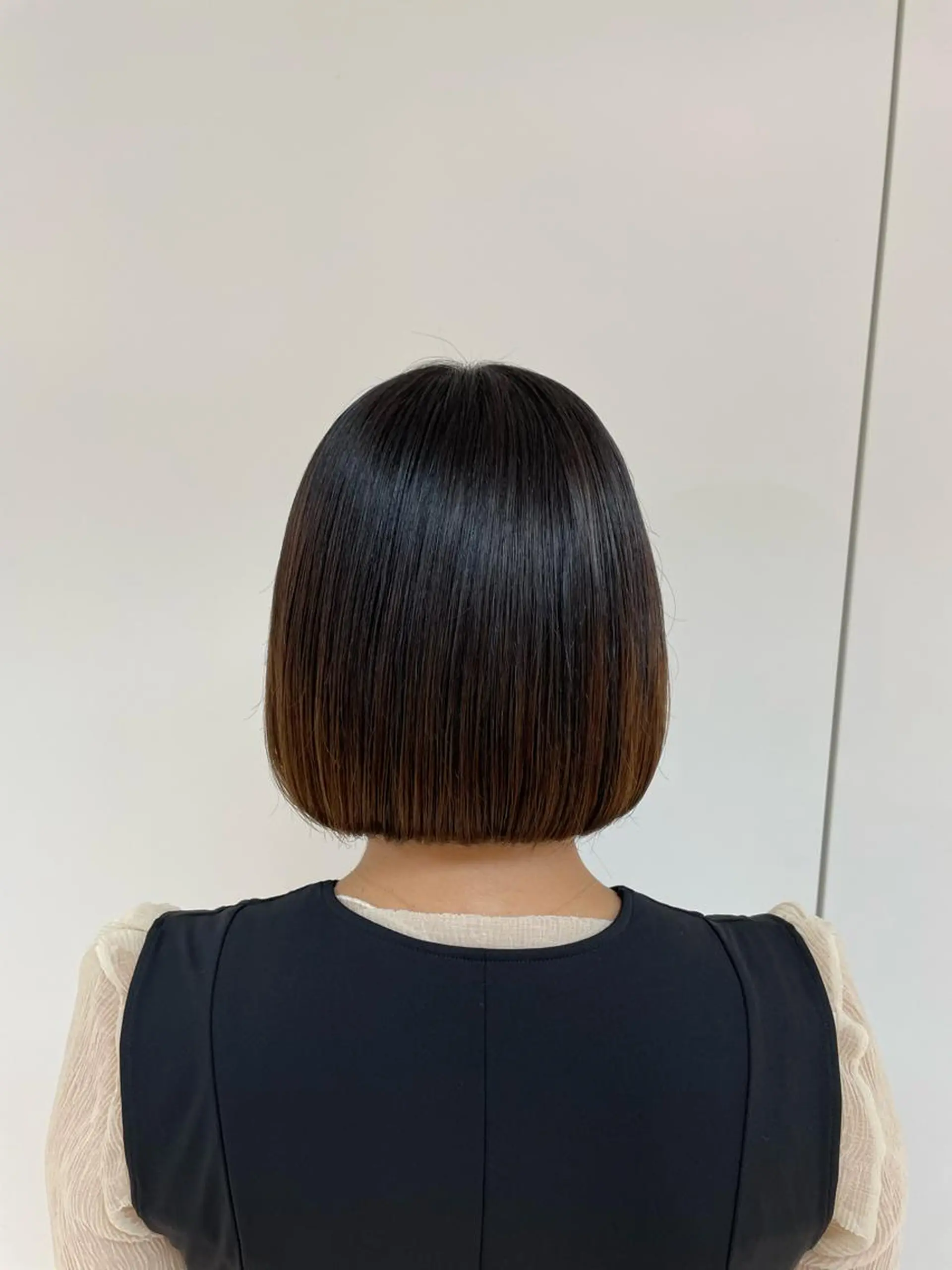 ショート 🐬脱白髪染めカラー 清水大世🐬のヘアスタイル