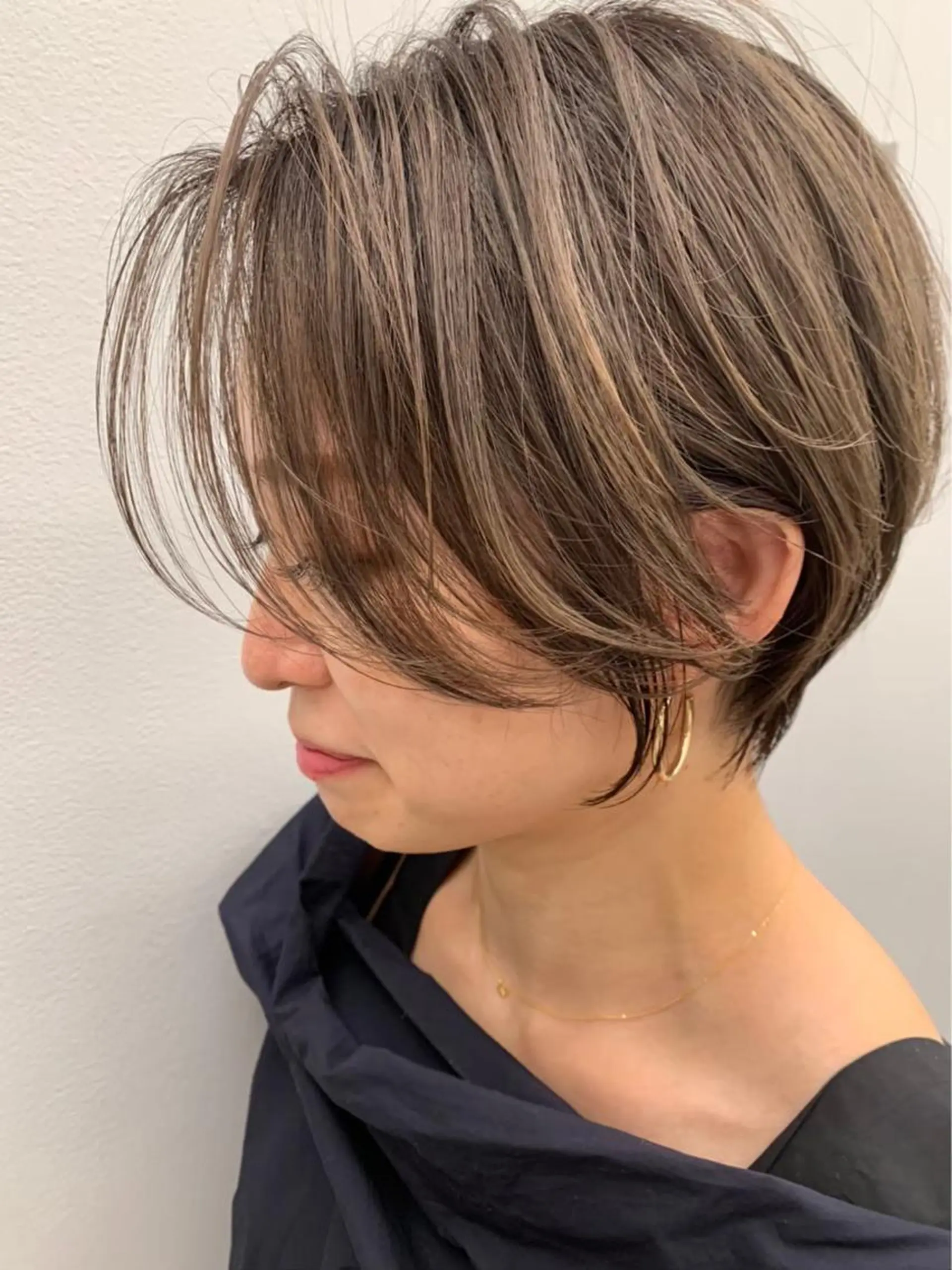 ショート カラー 河内 大慎のヘアスタイル