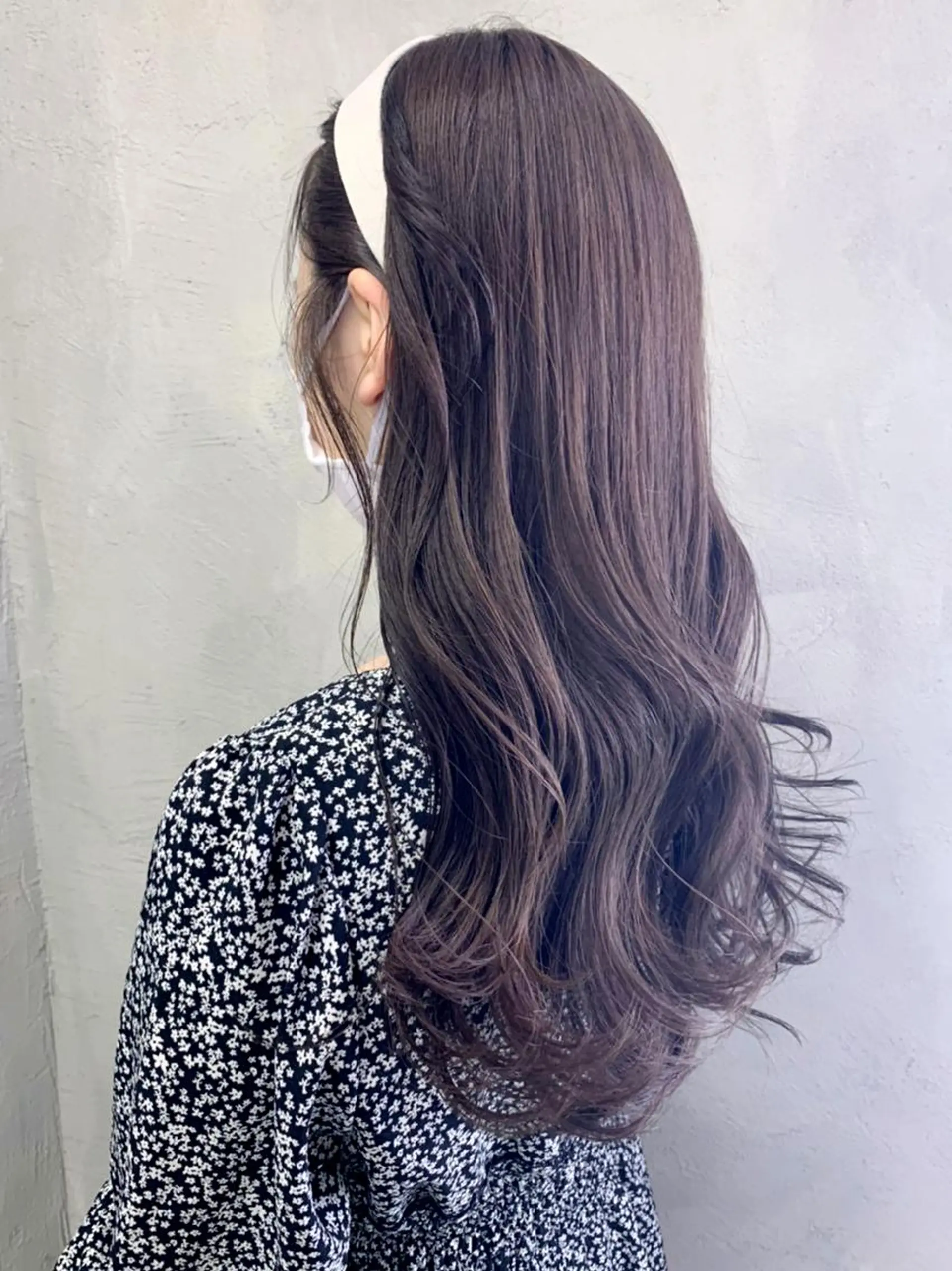 セミロング カラー パーマ ヘアアレンジ ベージュカラー ラベンダーカラー ラベンダーベージュ ITbyALBUM 中野店のヘアスタイル