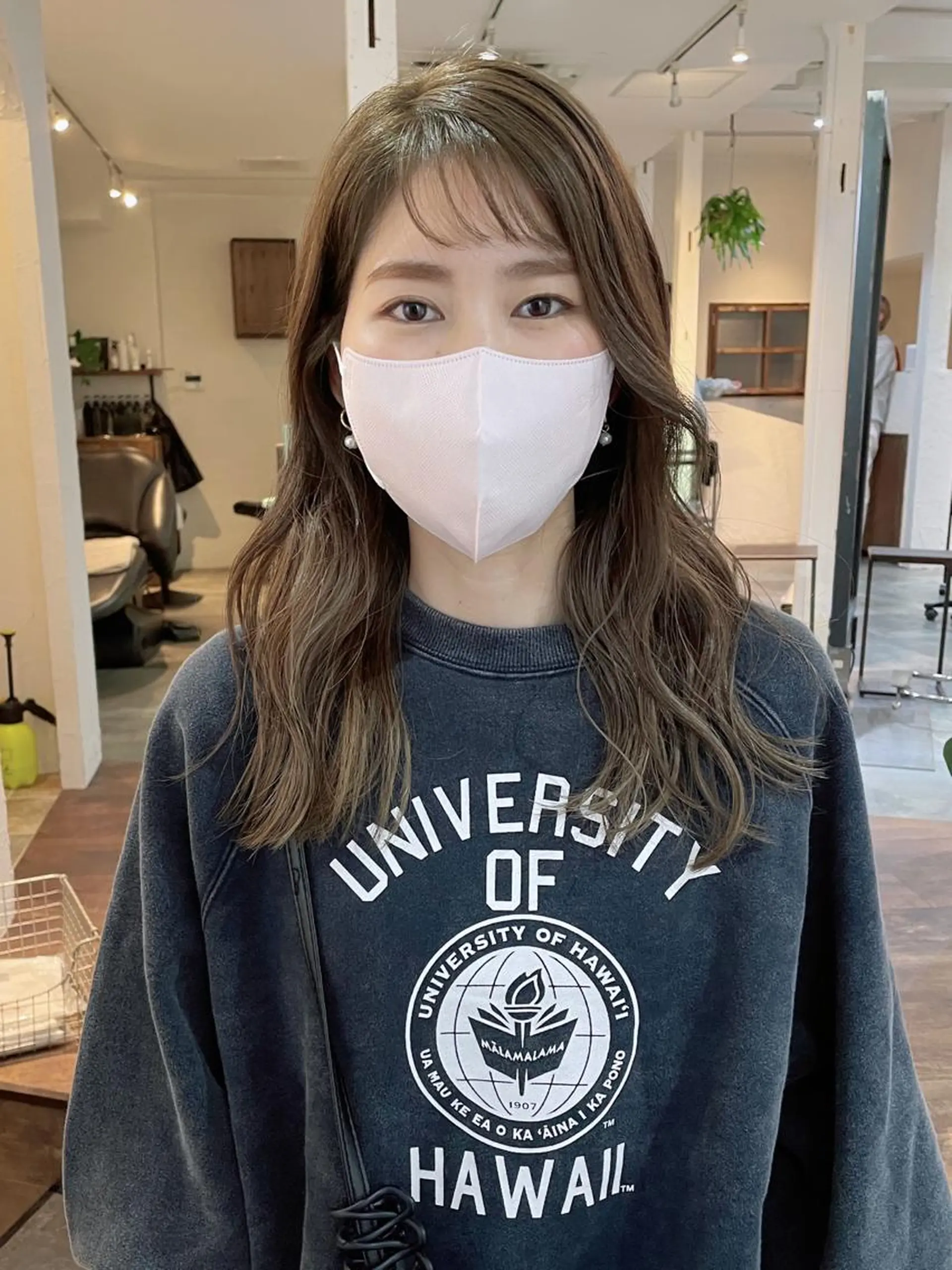 セミロング カラー 高橋 愛美のヘアスタイル