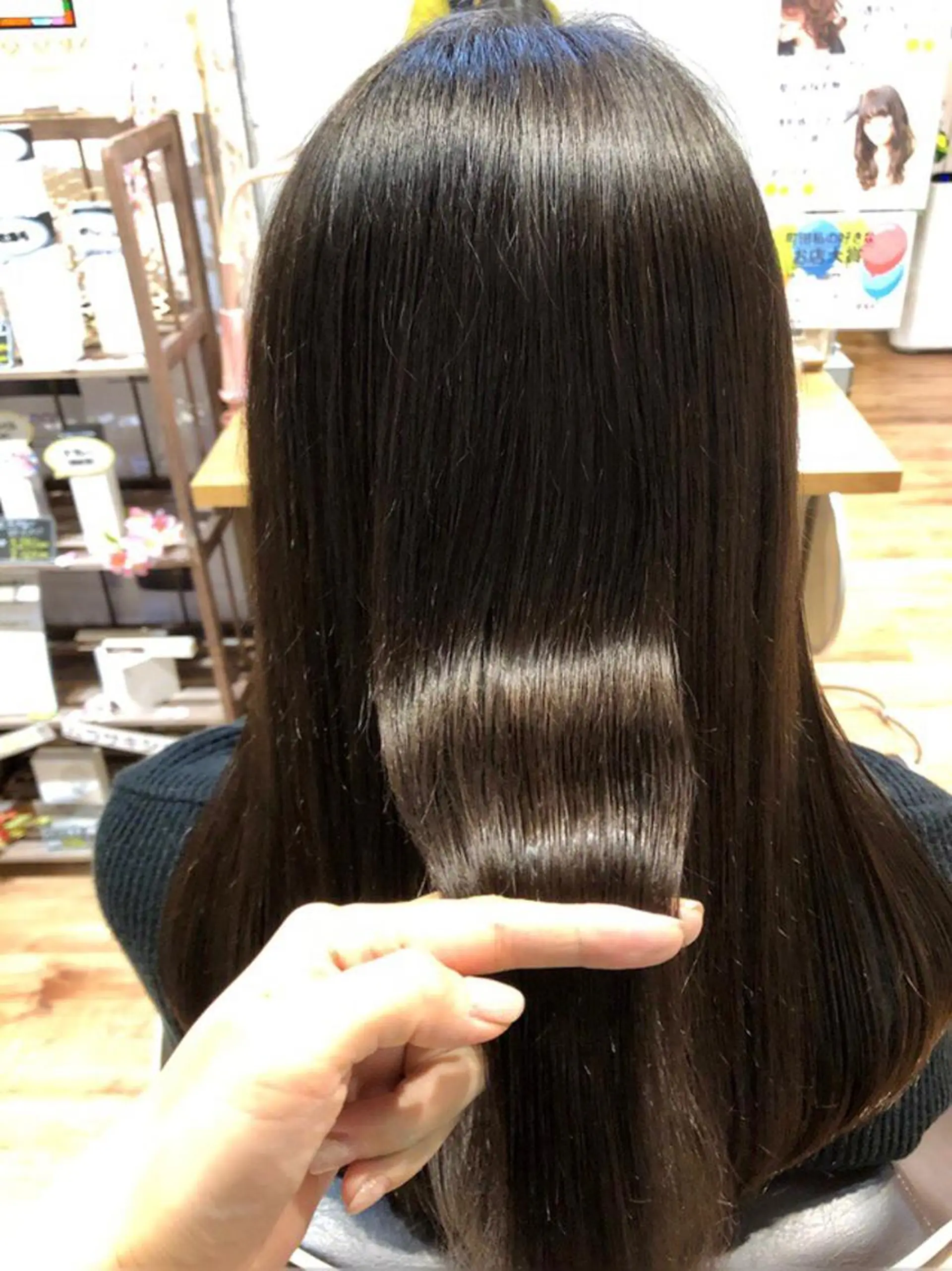 セミロング トリートメント 青野 文香のヘアスタイル