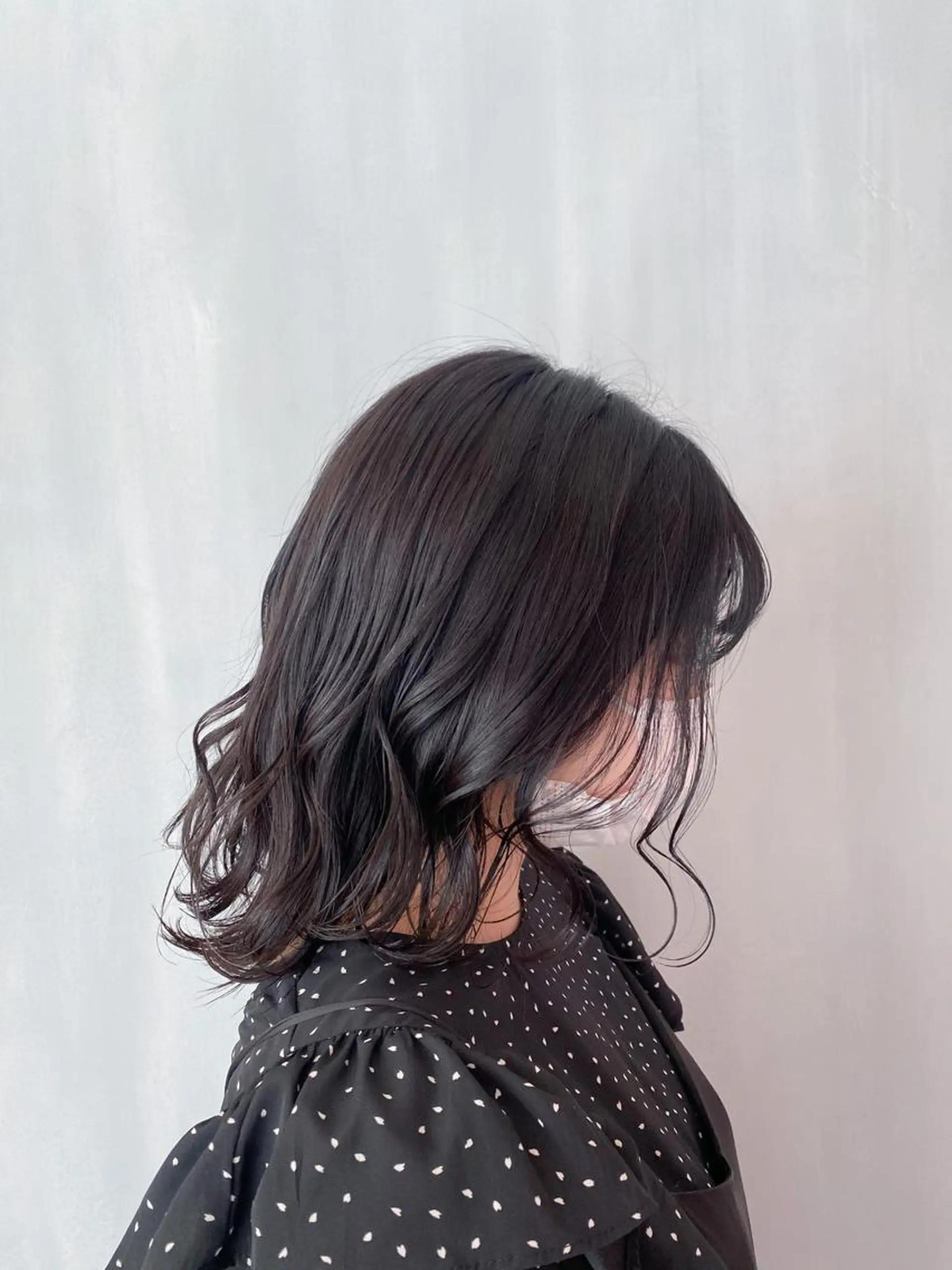 ミディアム カラー グレージュ アイスグレージュ カット ヘアカラー トリートメント オーストヘアージジ所属・TAI透明カラー 柔らかい縮毛矯正のヘアスタイル