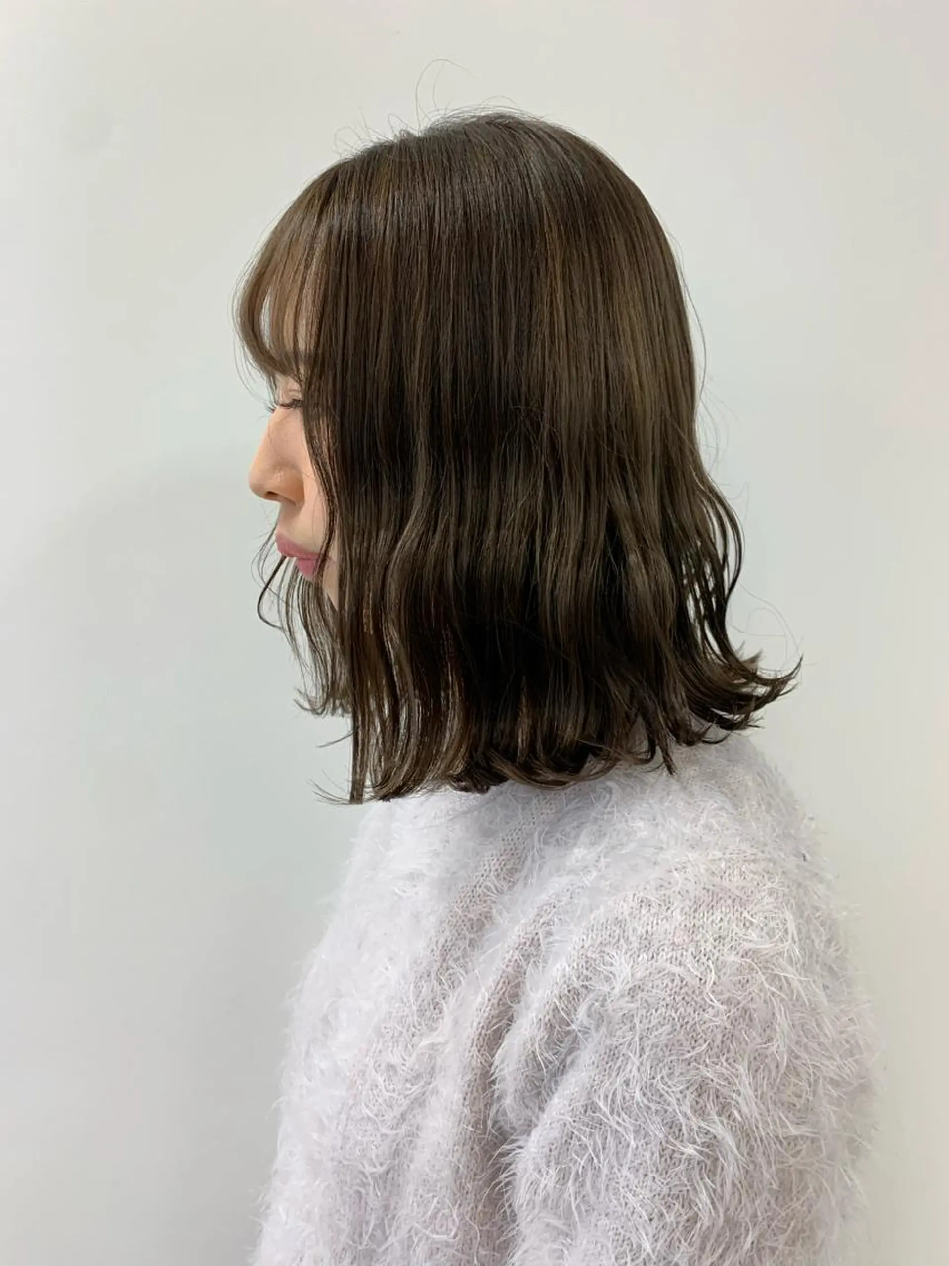 ショート カラー アッシュ ベージュカラー カット ヘアカラー 顔まわりカット✄ ベージュカラー🧸のヘアスタイル