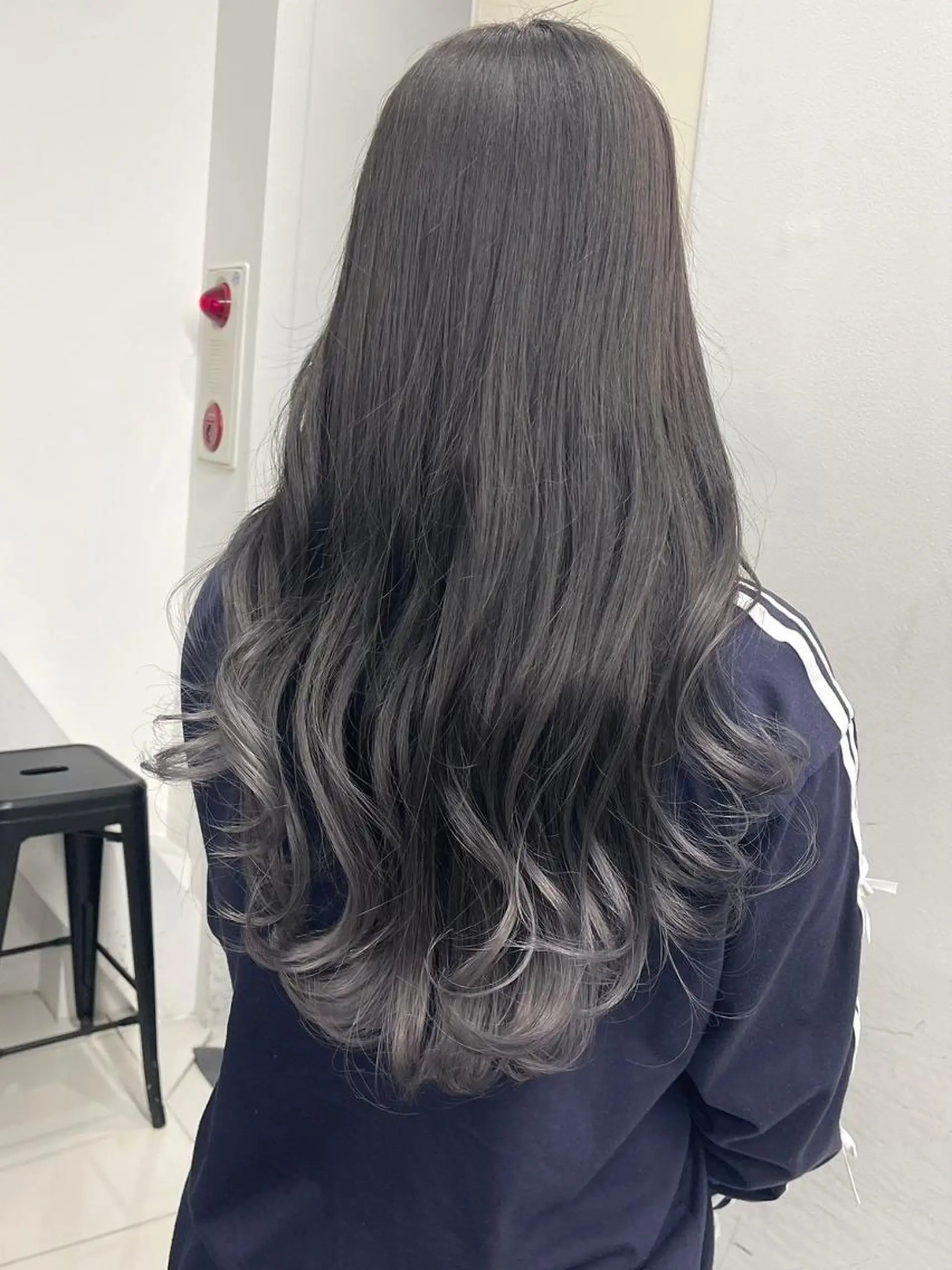 ロング アッシュ 韓国風ヘア 縮毛矯正 【公式】amble luxe 中野のヘアスタイル