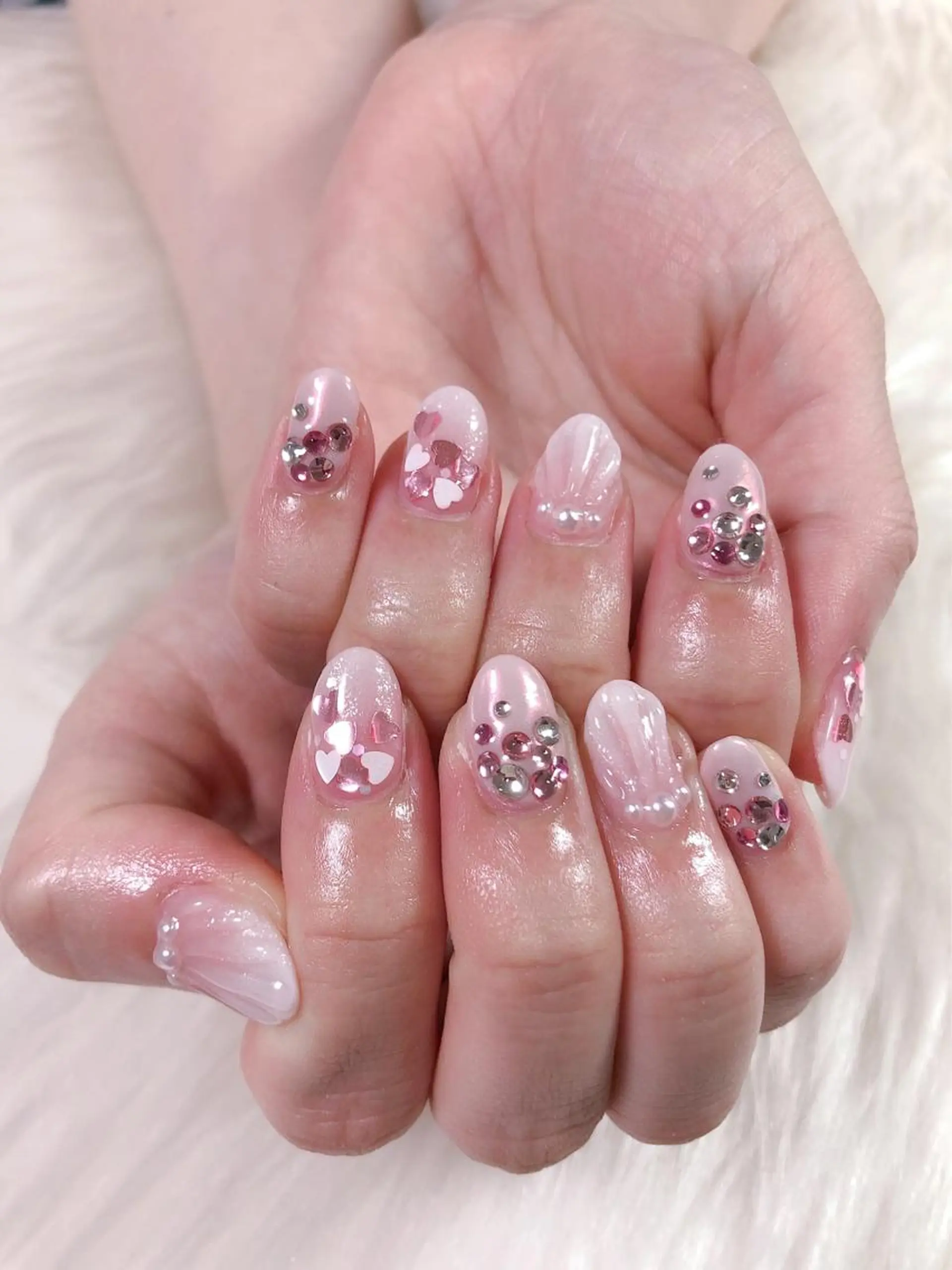 ネイル キラキラネイル ピンク ホワイト kiki nail 二子玉川のネイルデザイン