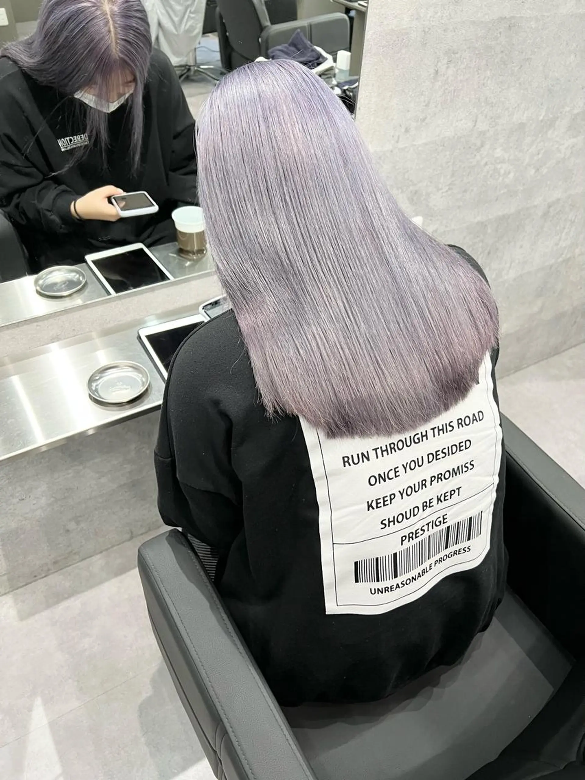 ロング カラー ブリーチ ラベンダーカラー Via officialのヘアスタイル